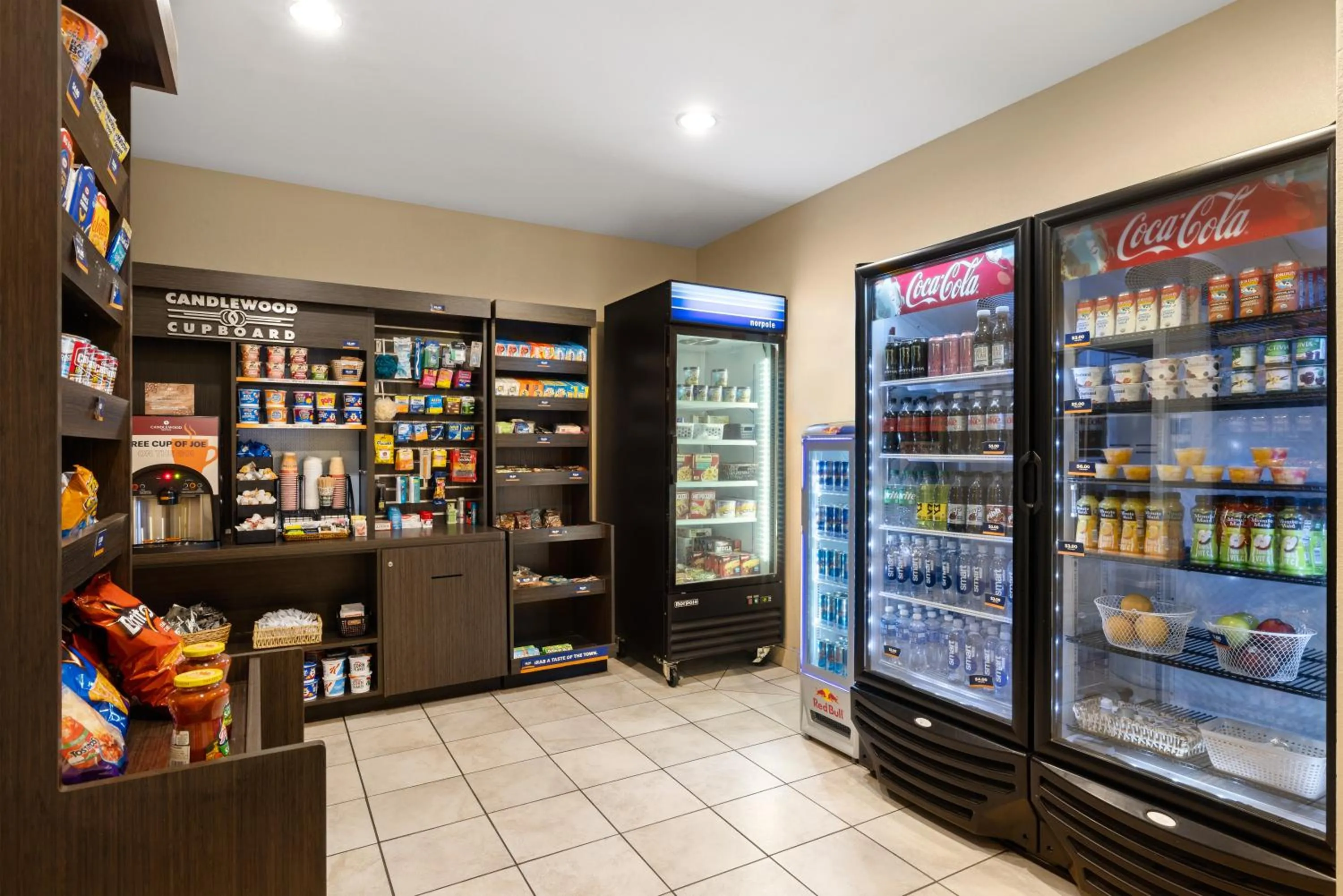 On-site shops in Candlewood Suites Bismarck
