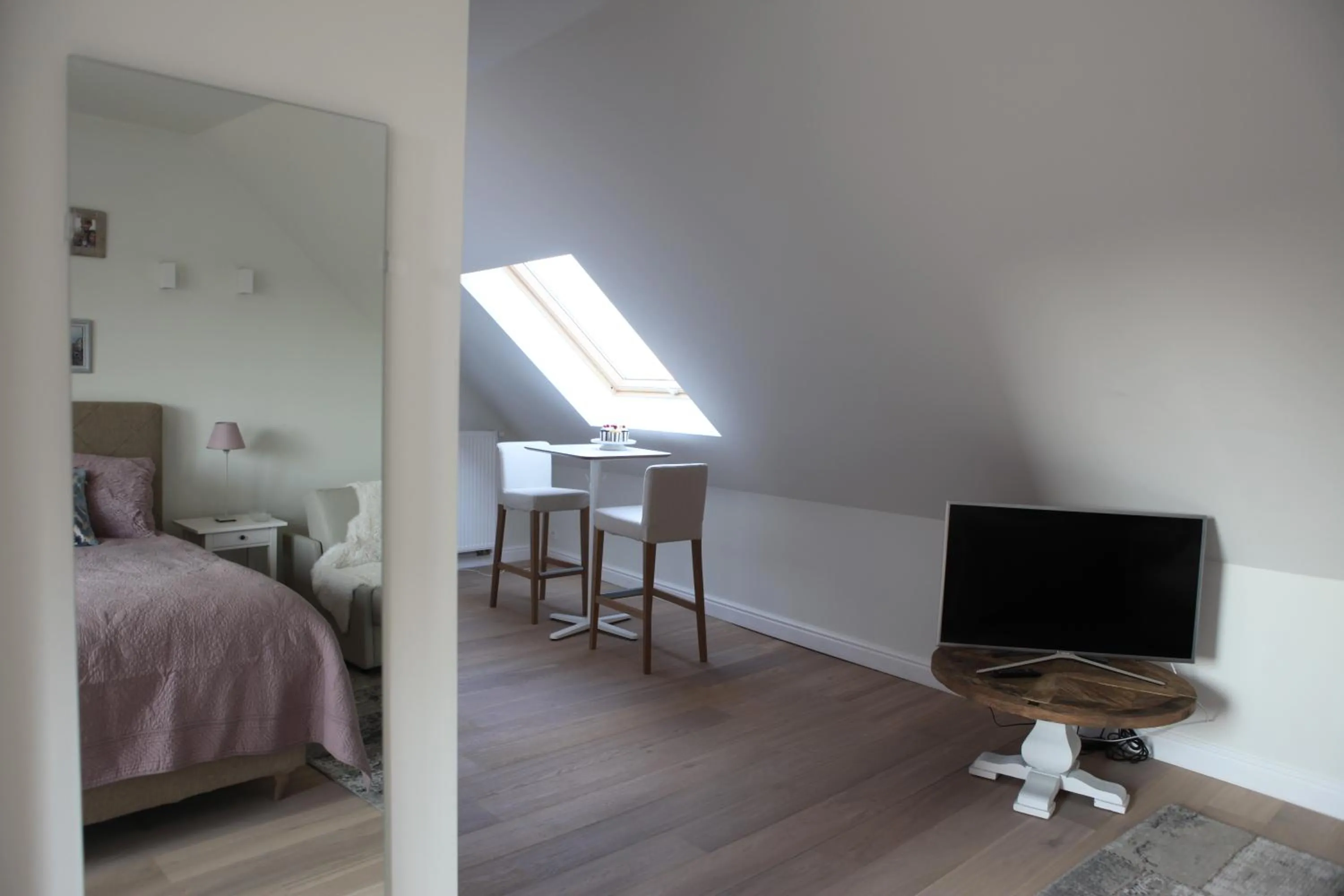 Photo of the whole room, Bed in ZevenVrijeDagen