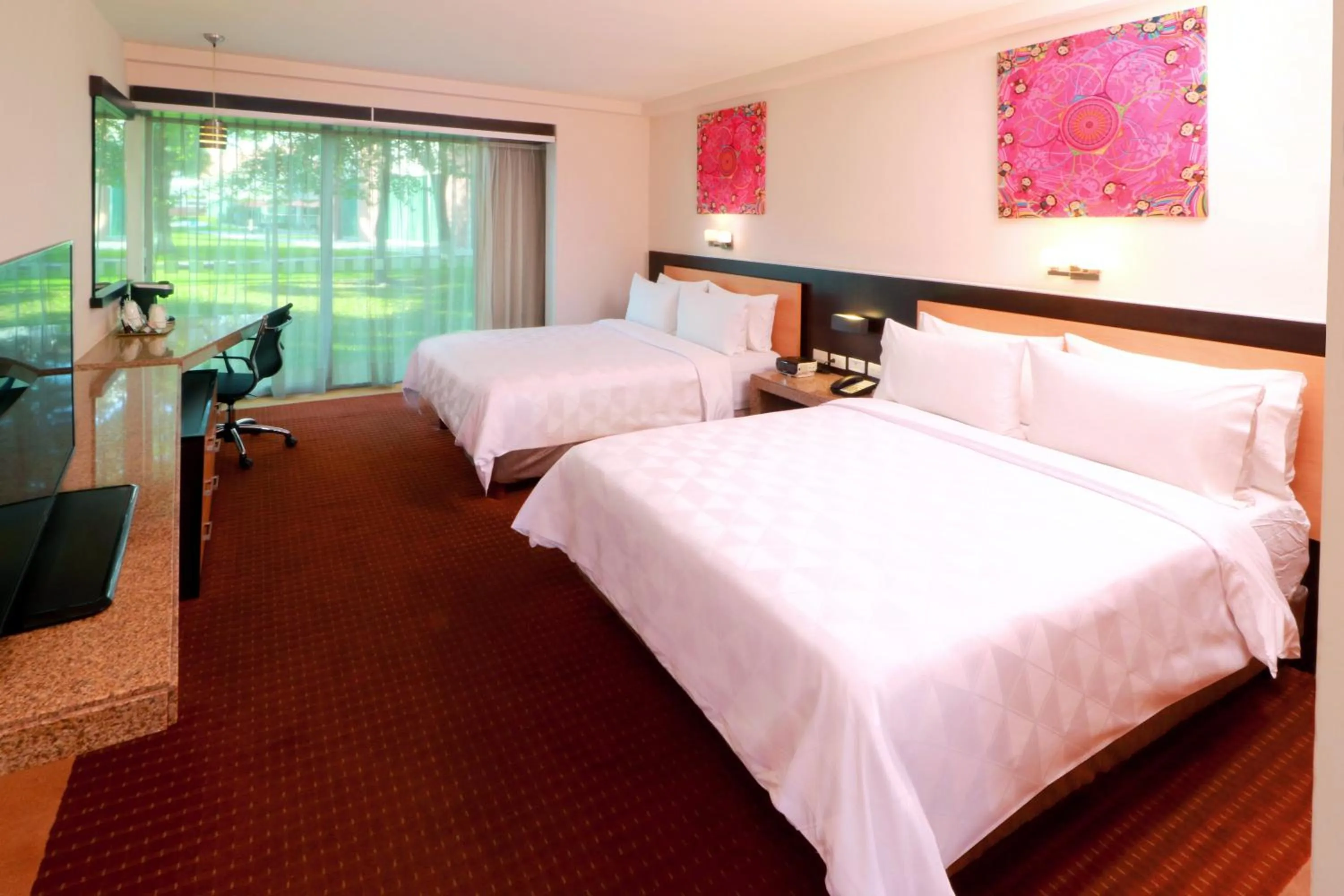 Photo of the whole room, Bed in Holiday Inn San Luis Potosi-Quijote by IHG