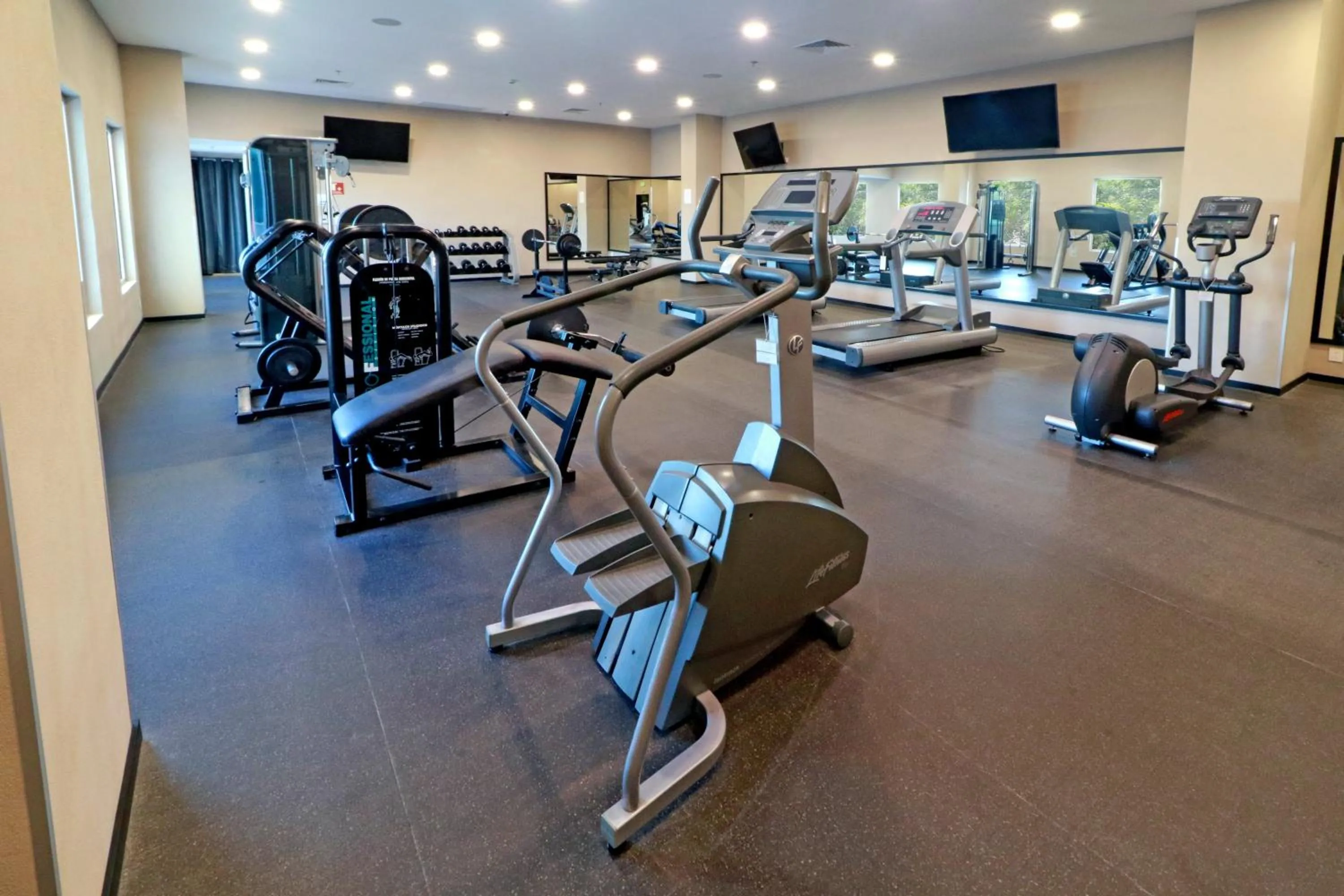 Fitness centre/facilities in Holiday Inn San Luis Potosi-Quijote by IHG