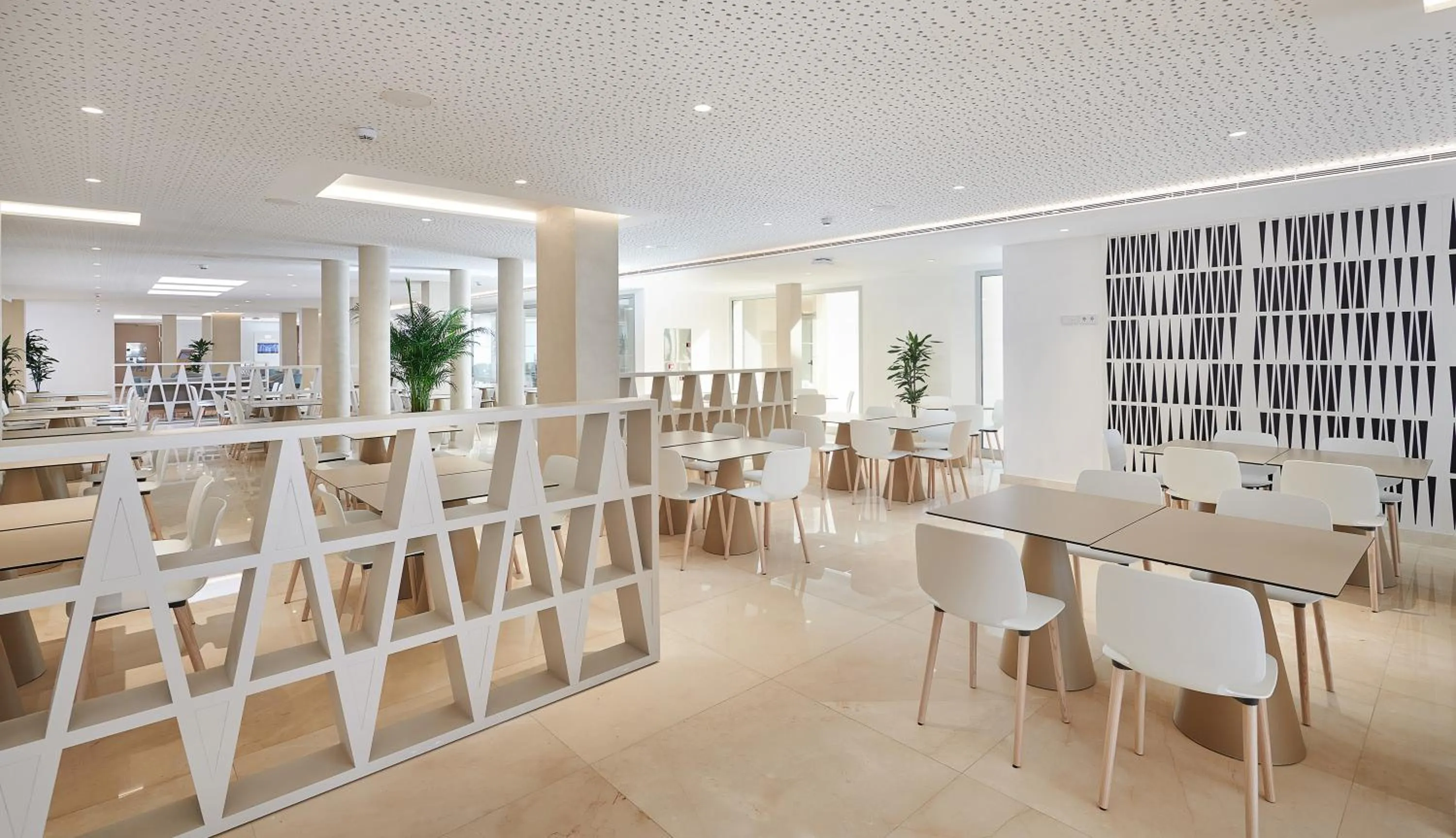 Restaurant/places to eat in Hipotels Mediterraneo Club