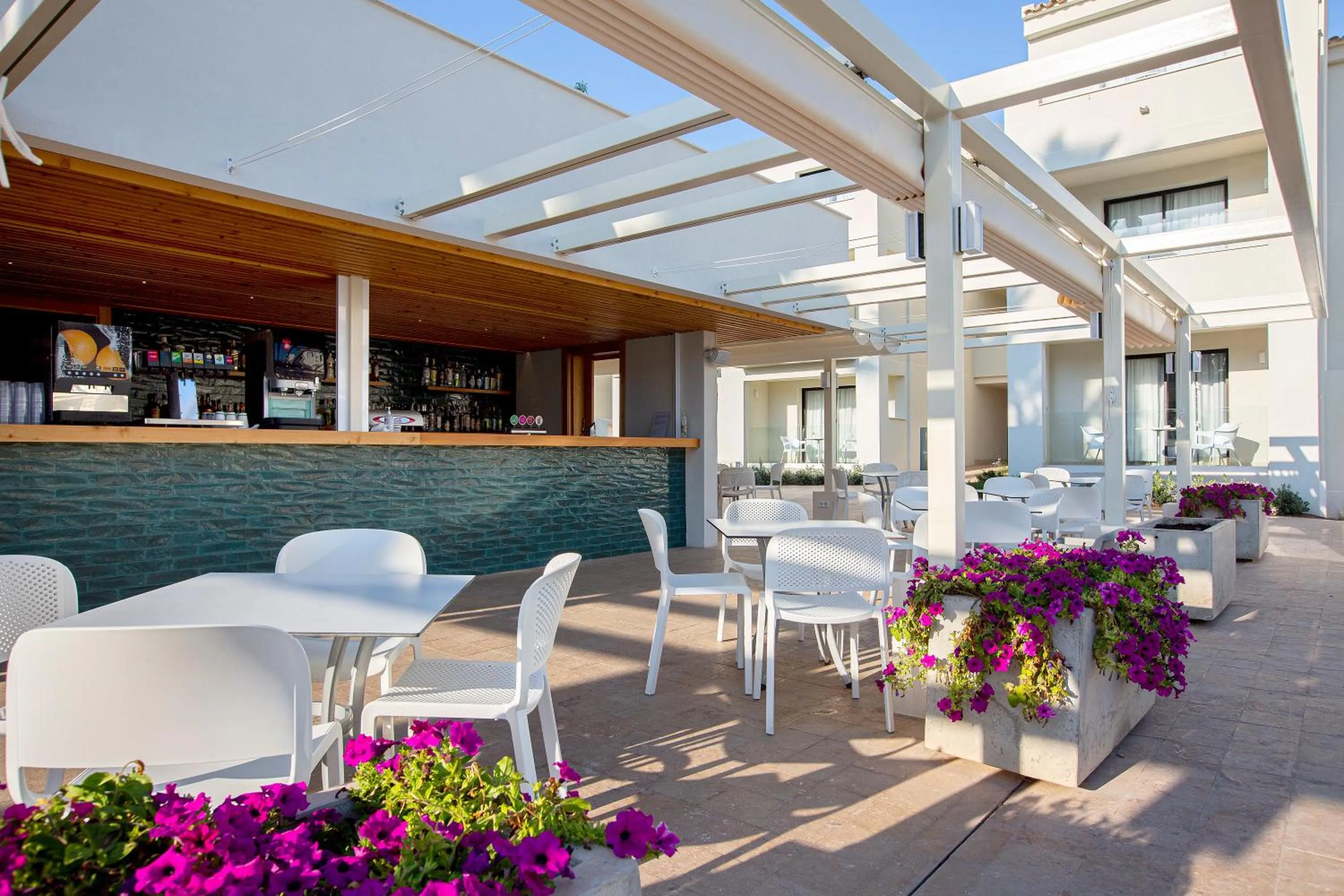 Property building in Hipotels Mediterraneo Club