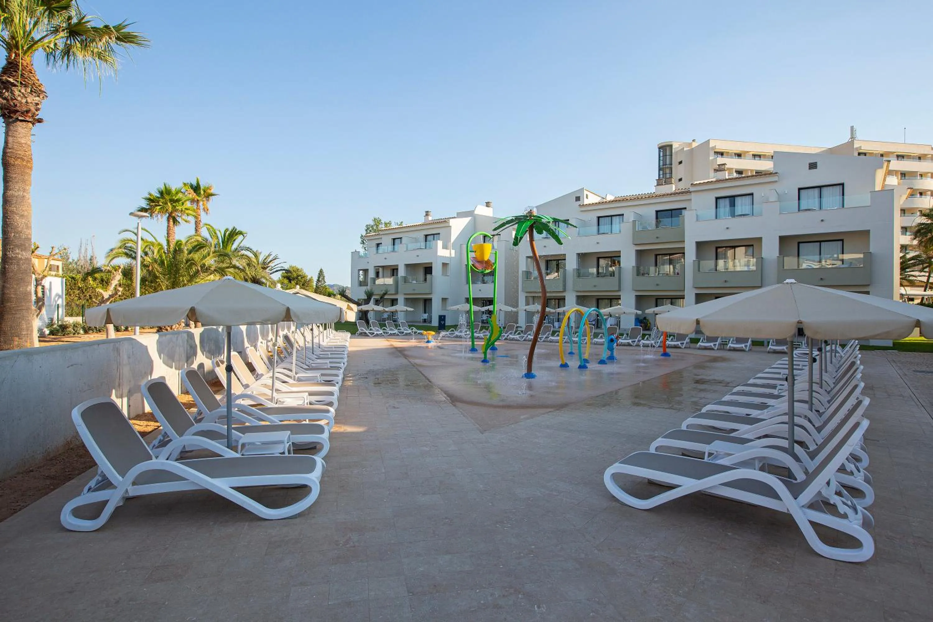 Property building in Hipotels Mediterraneo Club