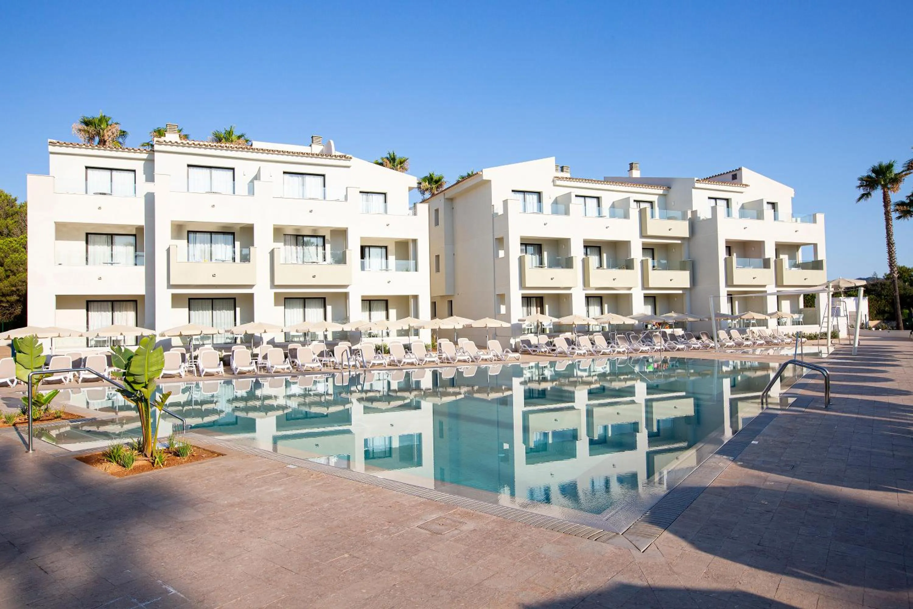 Property building in Hipotels Mediterraneo Club