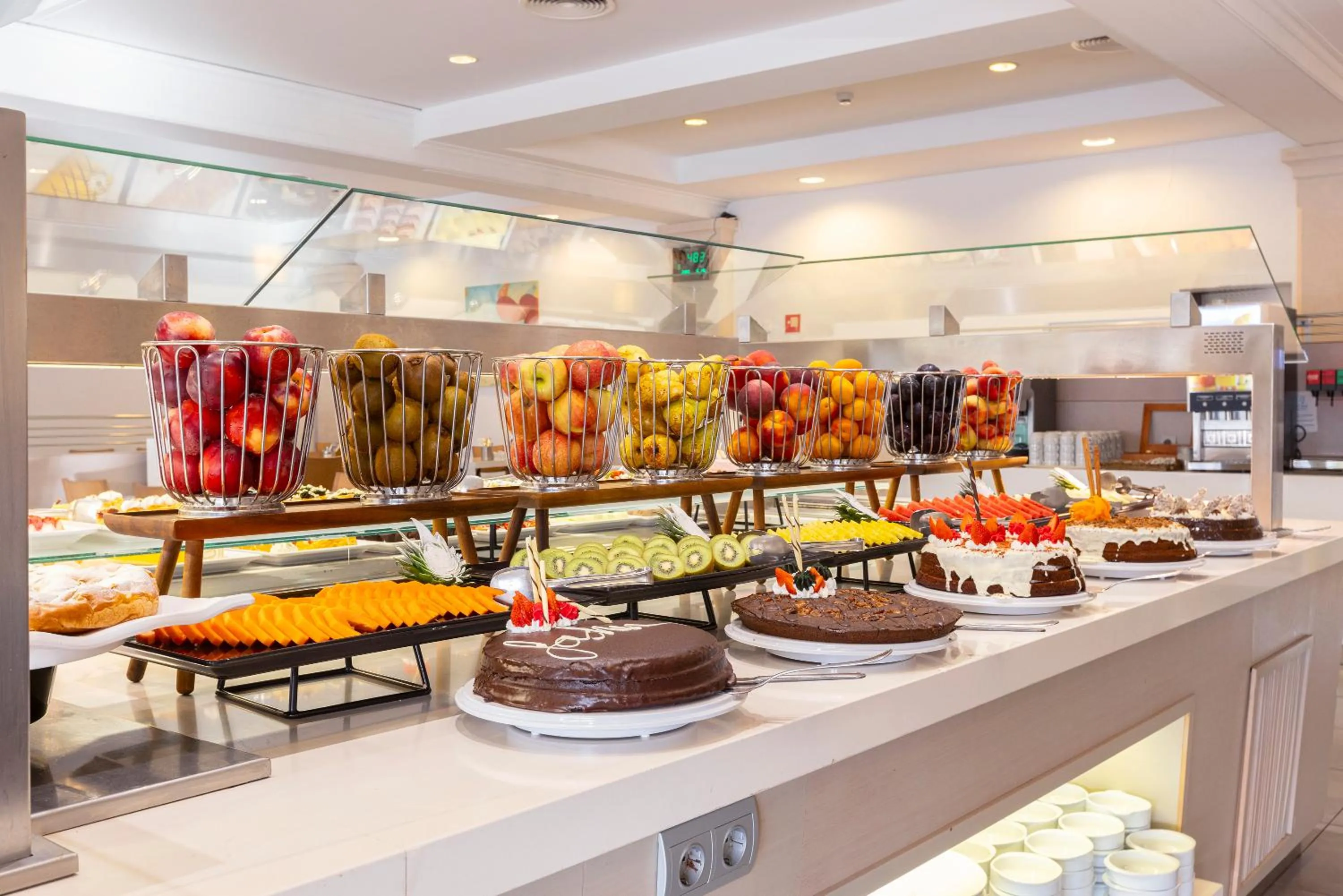 Restaurant/places to eat in Hipotels Mediterraneo Club