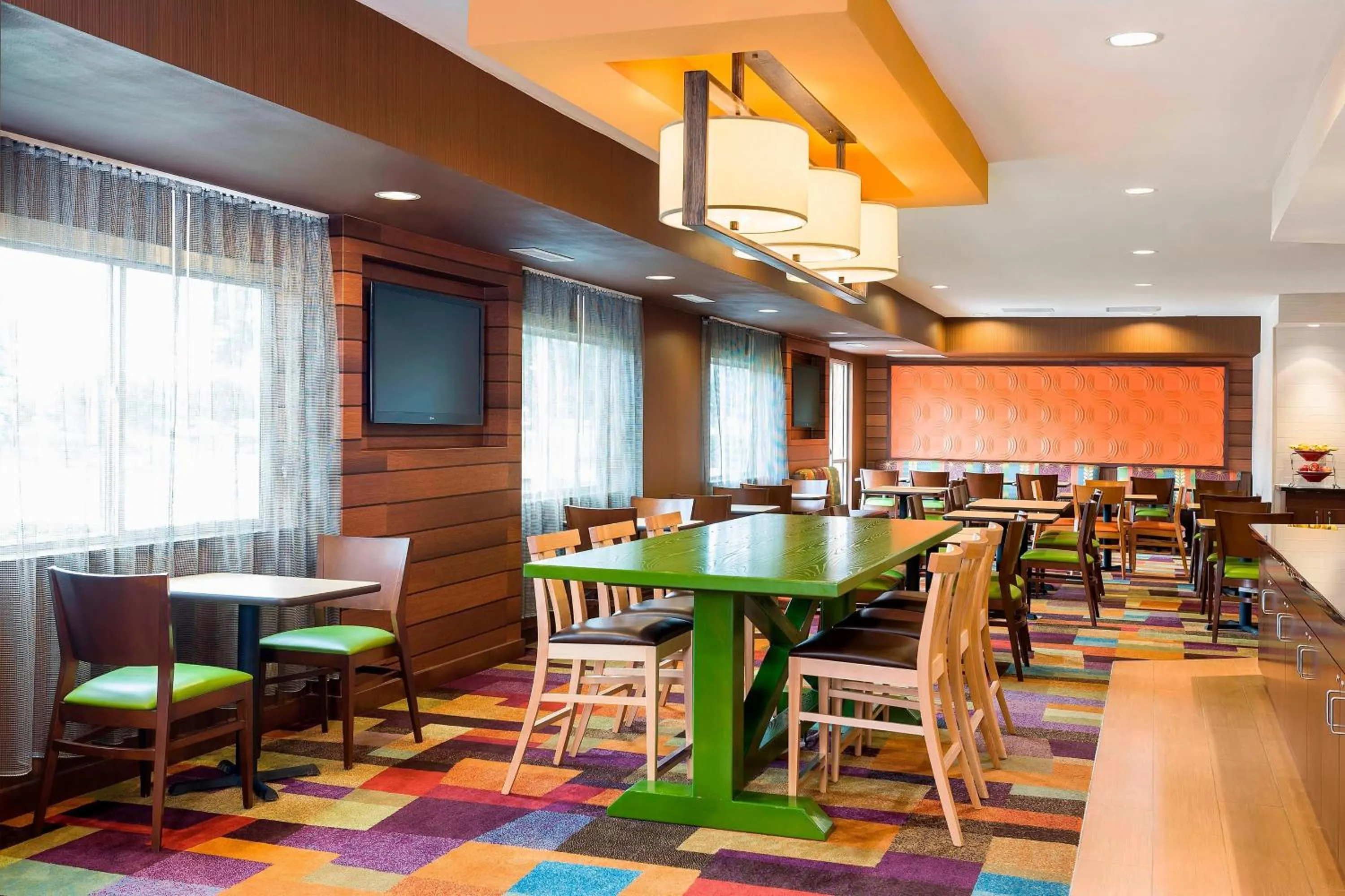 Restaurant/places to eat in Fairfield Inn & Suites Dallas Park Central
