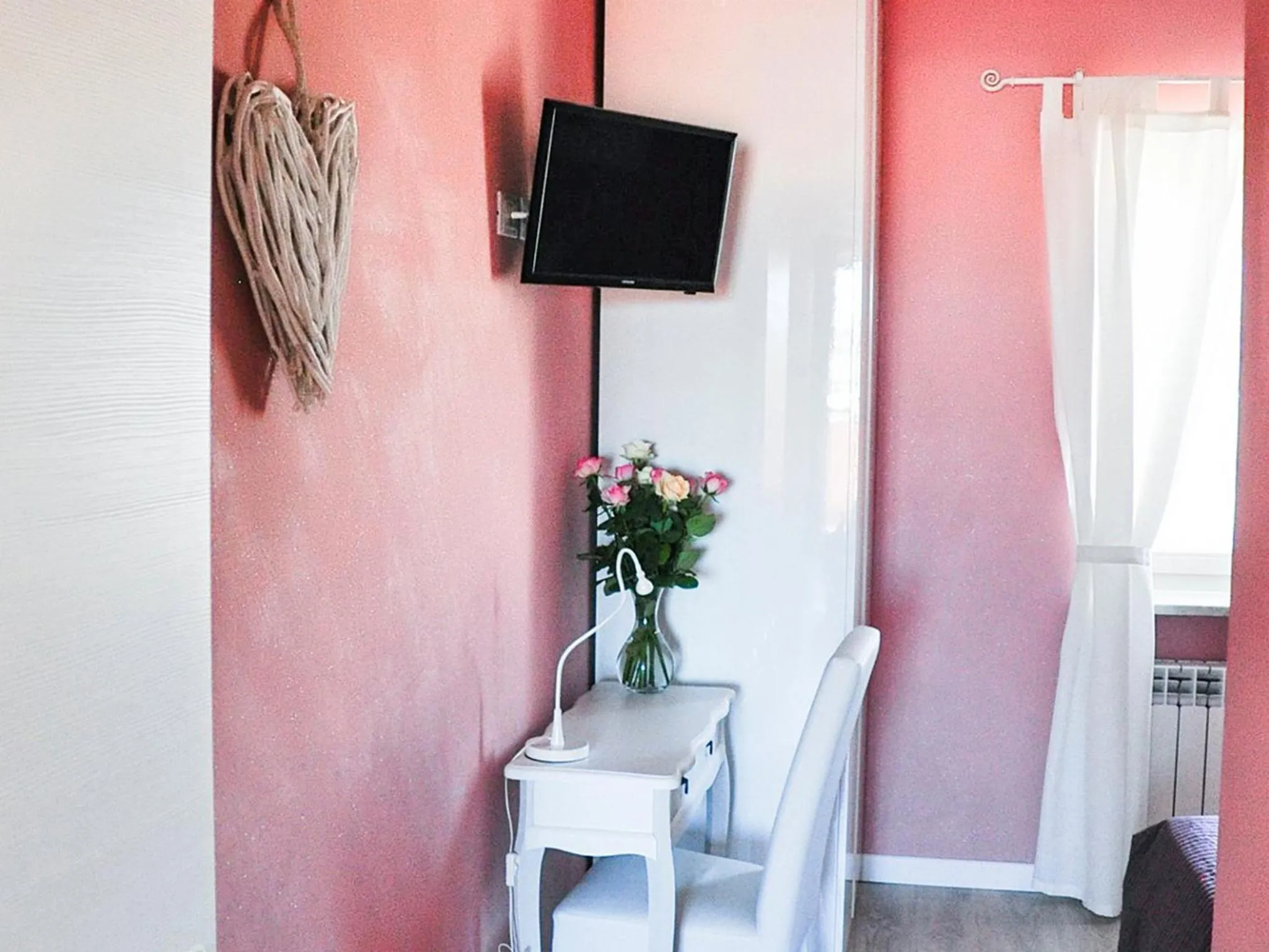 Photo of the whole room in Villa Erasi