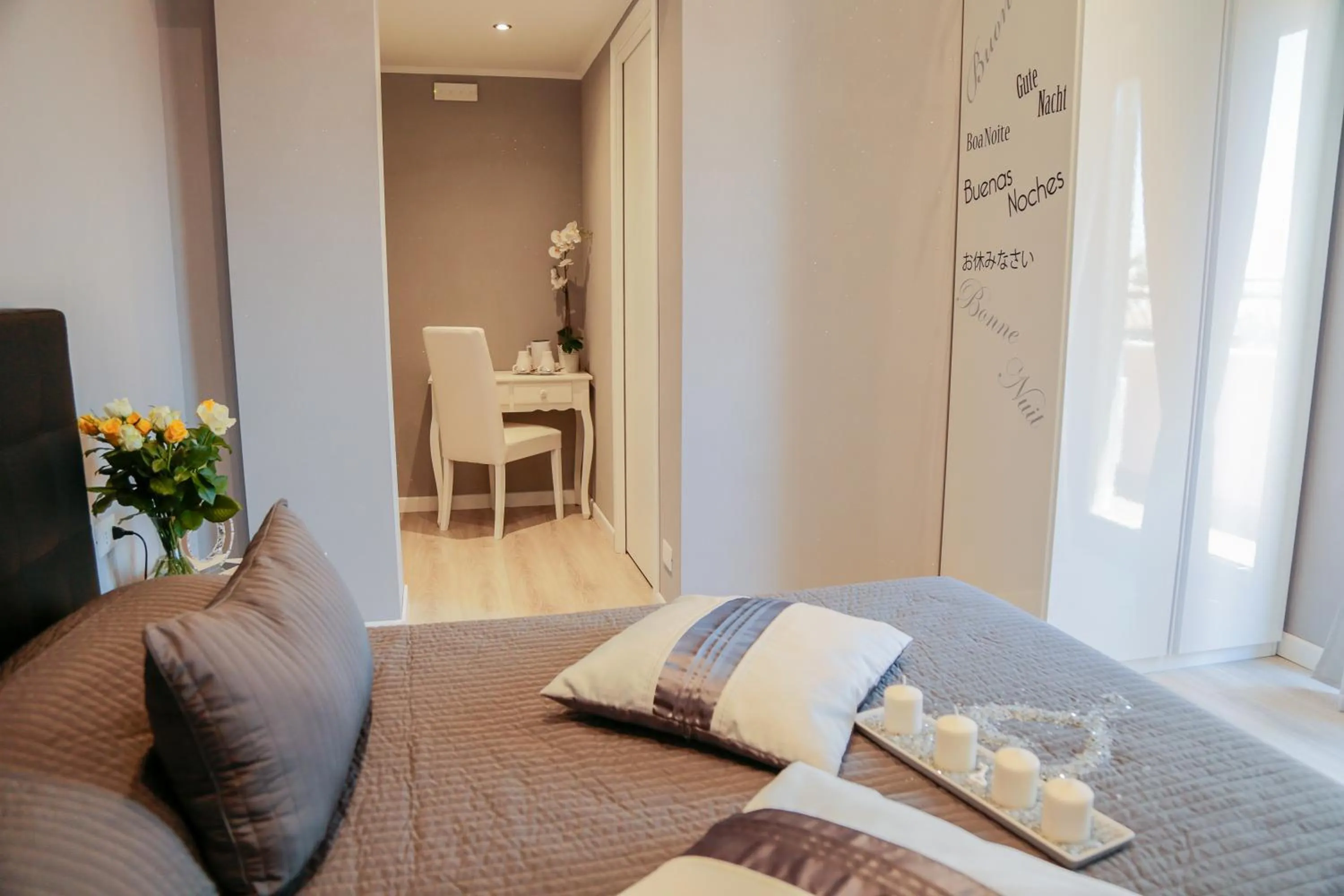 Photo of the whole room, Bed in Villa Erasi