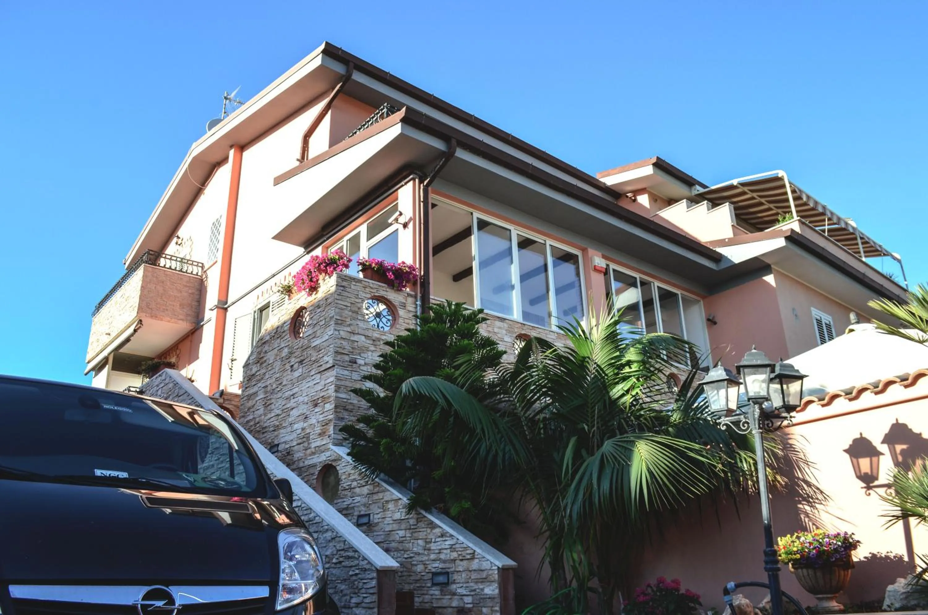 Property building in Villa Erasi