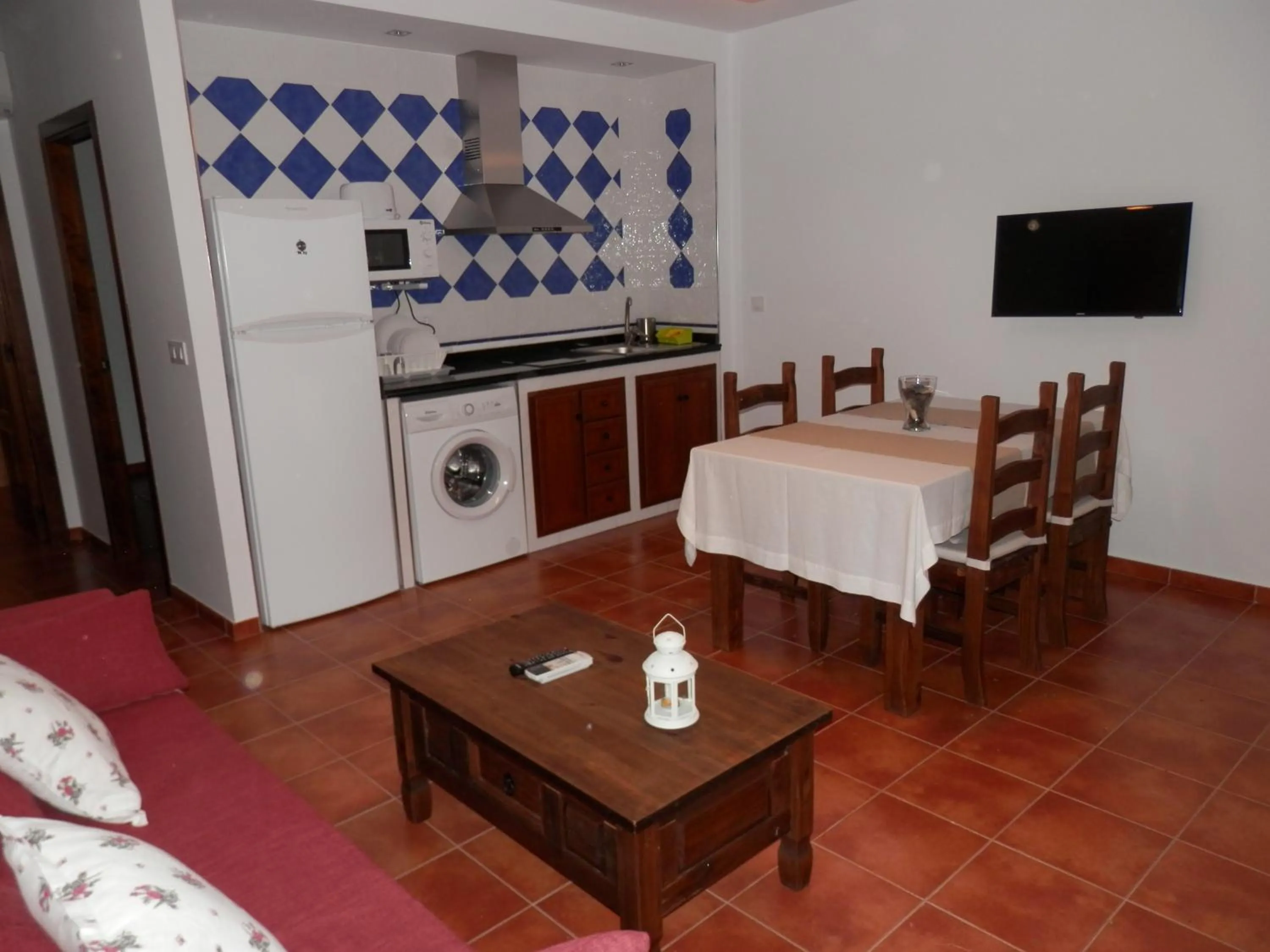 TV and multimedia in Alojamiento Mesón el Pozuelo