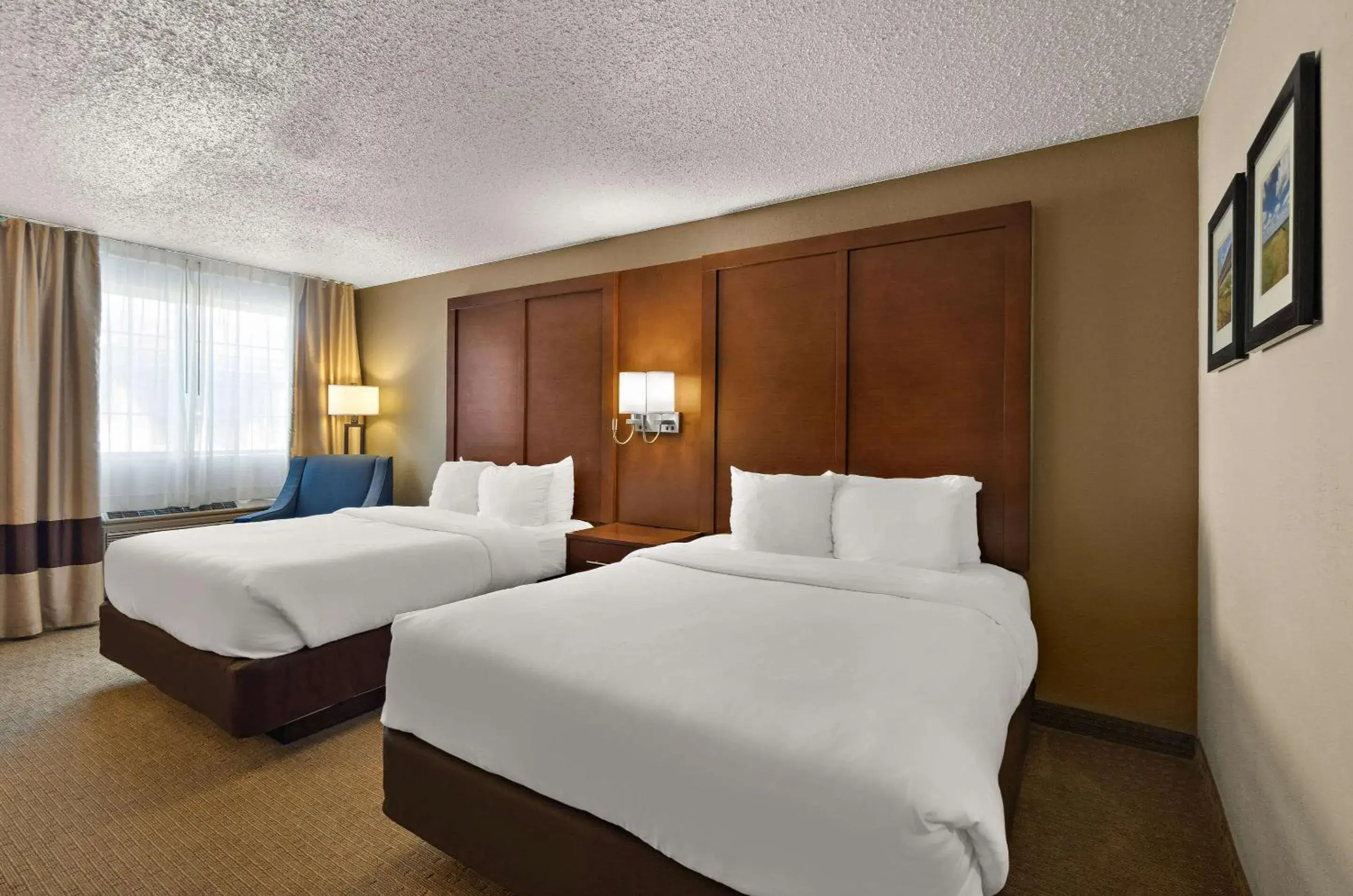 Queen Room with Two Queen Beds in Comfort Inn Near Ouabache State Park Queen Room with Two Queen Beds in Comfort Inn Near Ouabache State Park