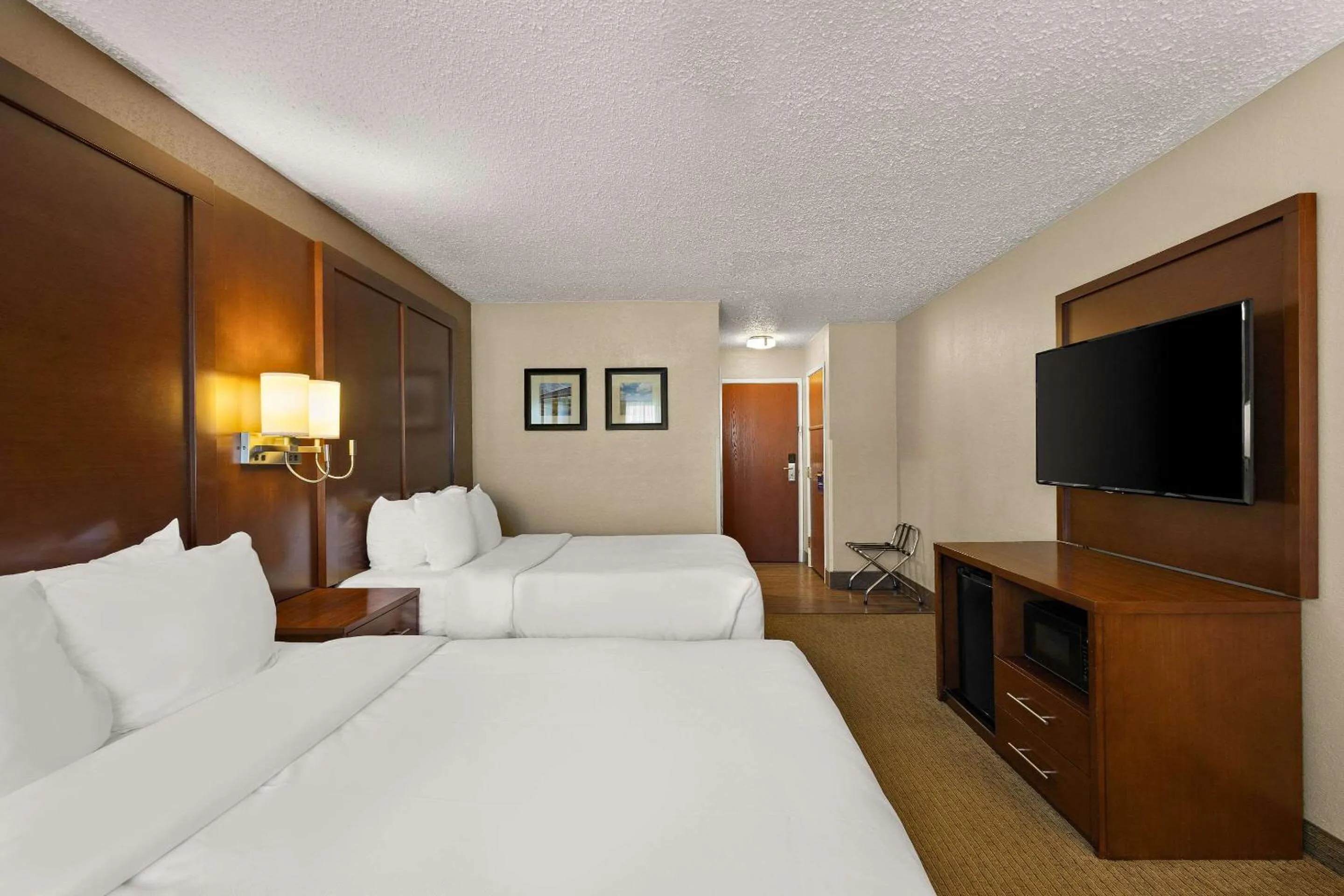 Bedroom, Bed in Comfort Inn Near Ouabache State Park