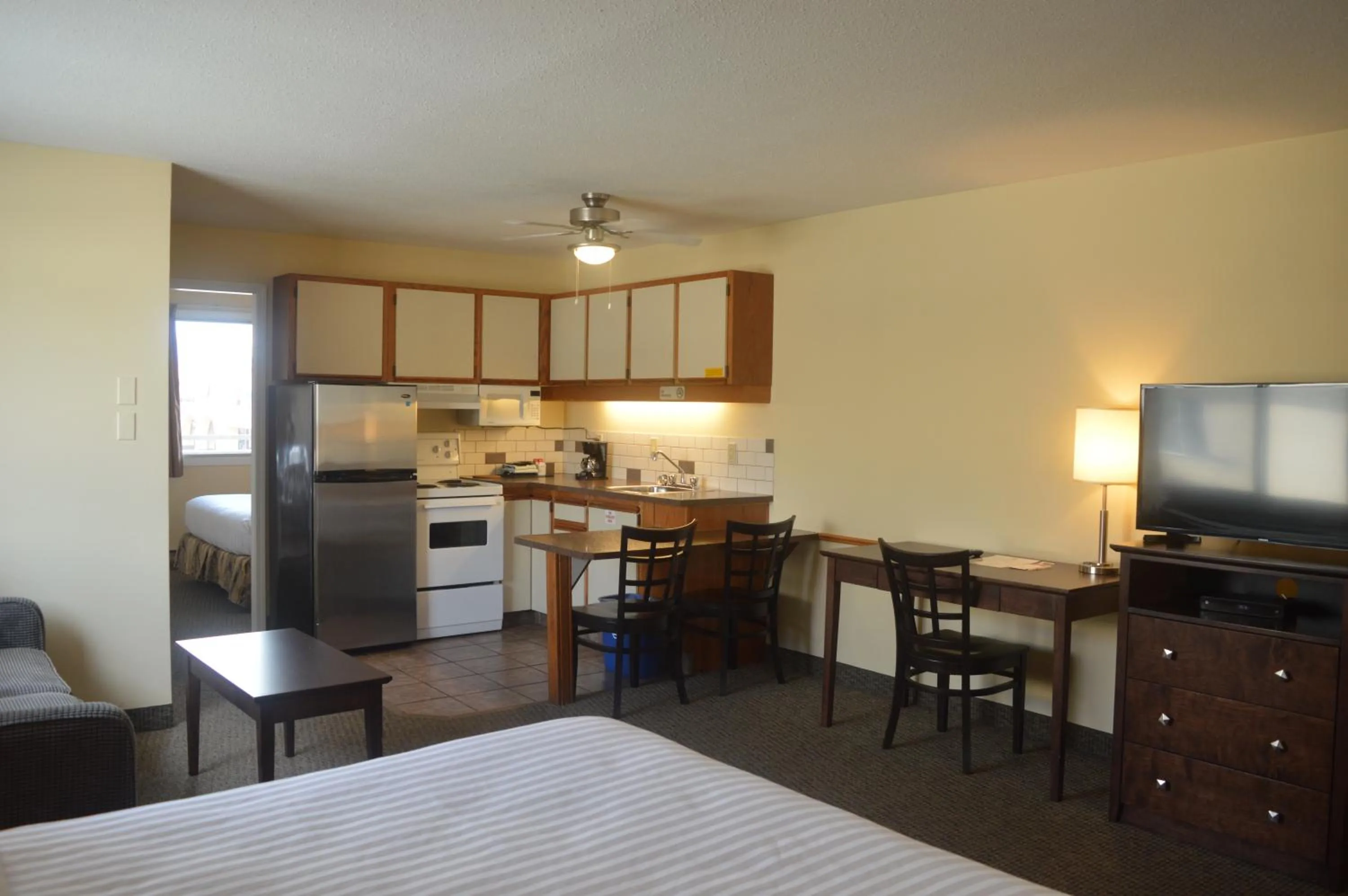 Photo of the whole room in Siesta Suites