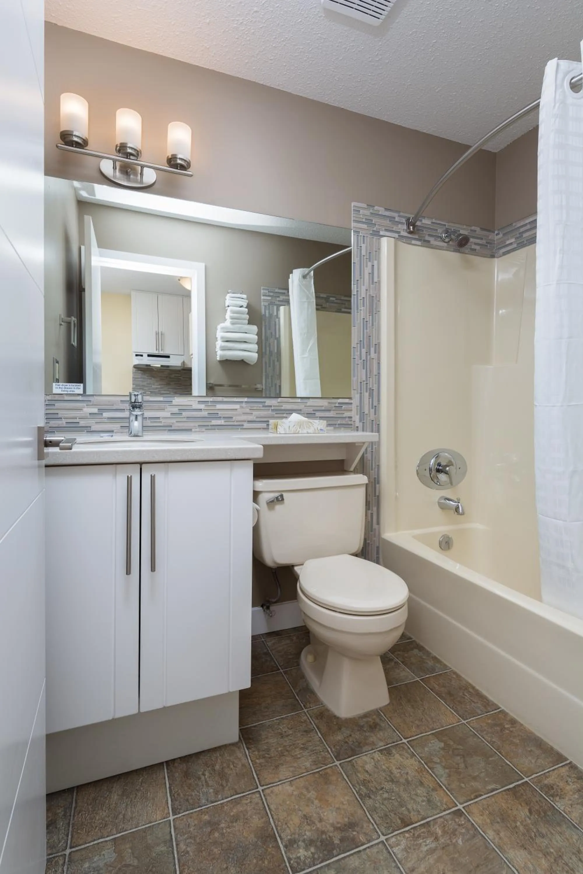 Bathroom in Siesta Suites