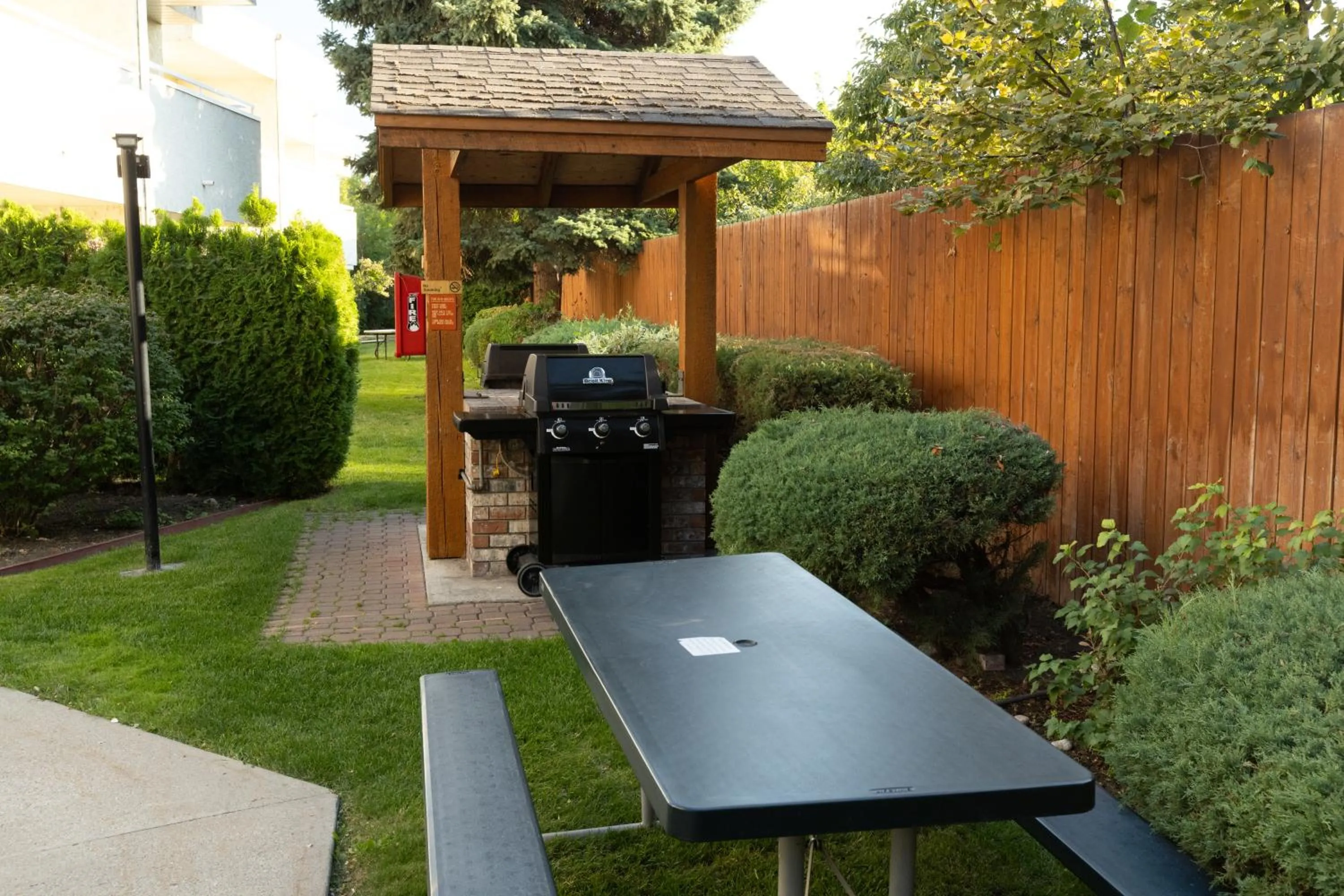 BBQ facilities in Siesta Suites