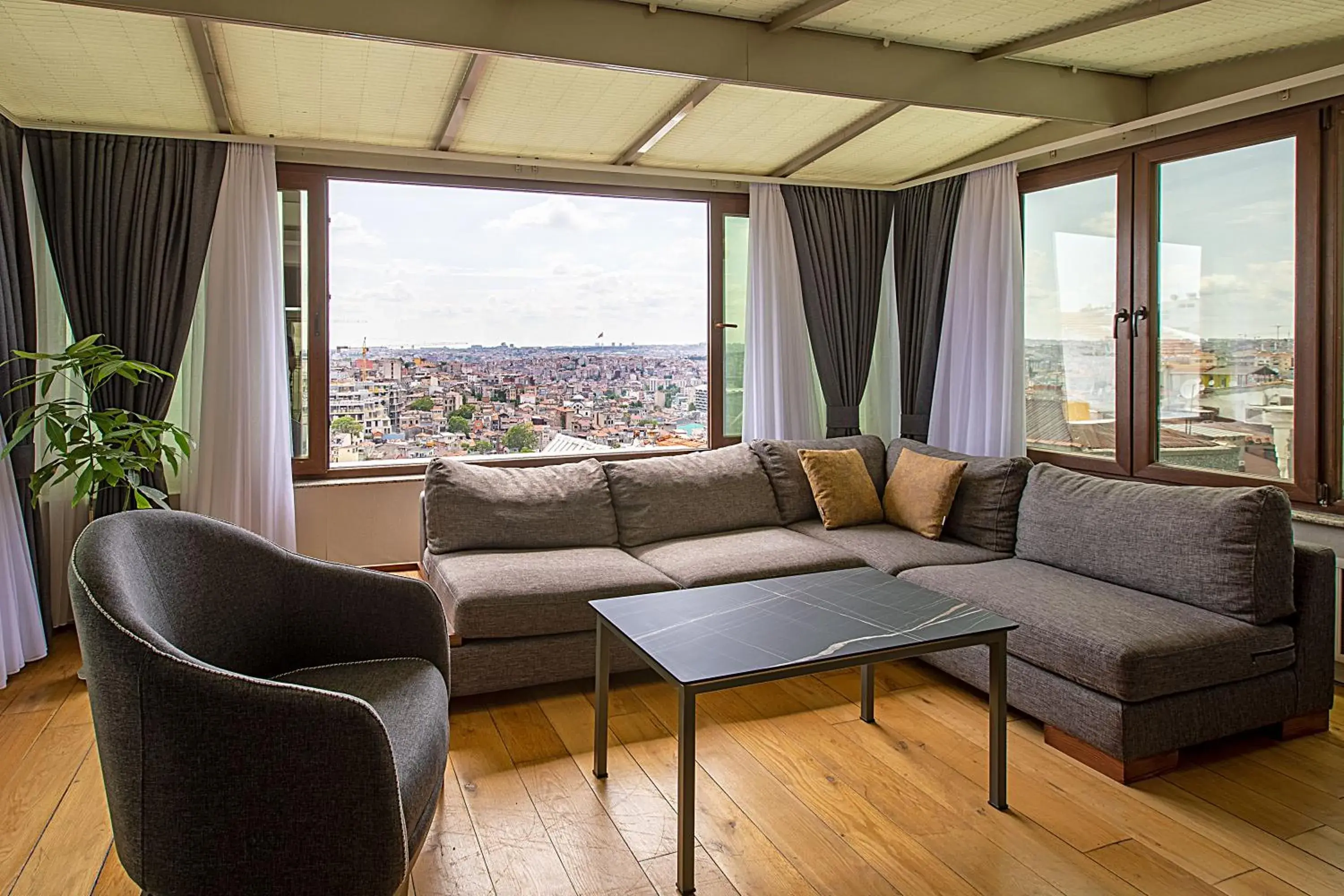 View (from property/room) in Moss Suites Hotel View (from property/room) in Moss Suites Hotel