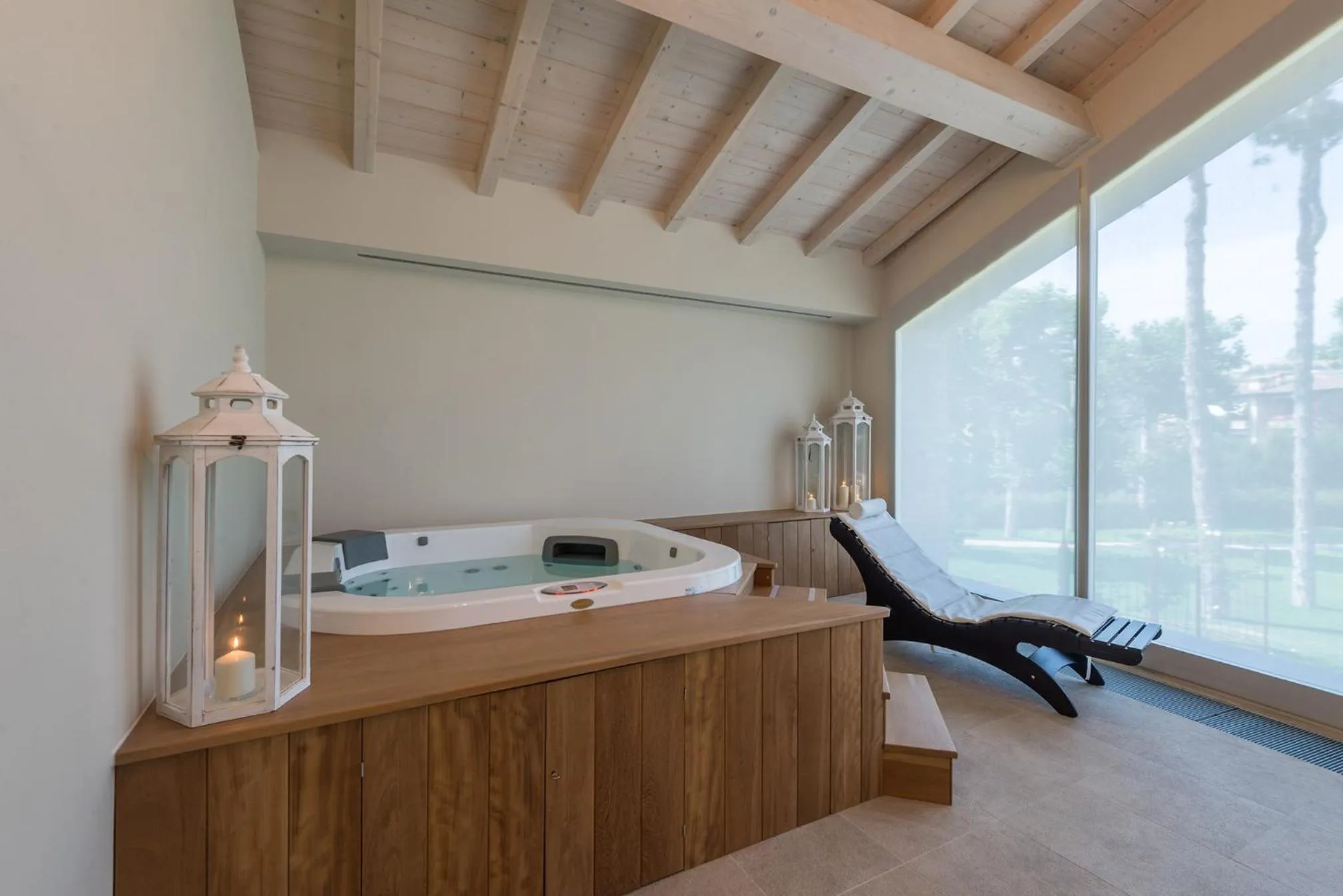 Hot Tub in Borgo Cadonega