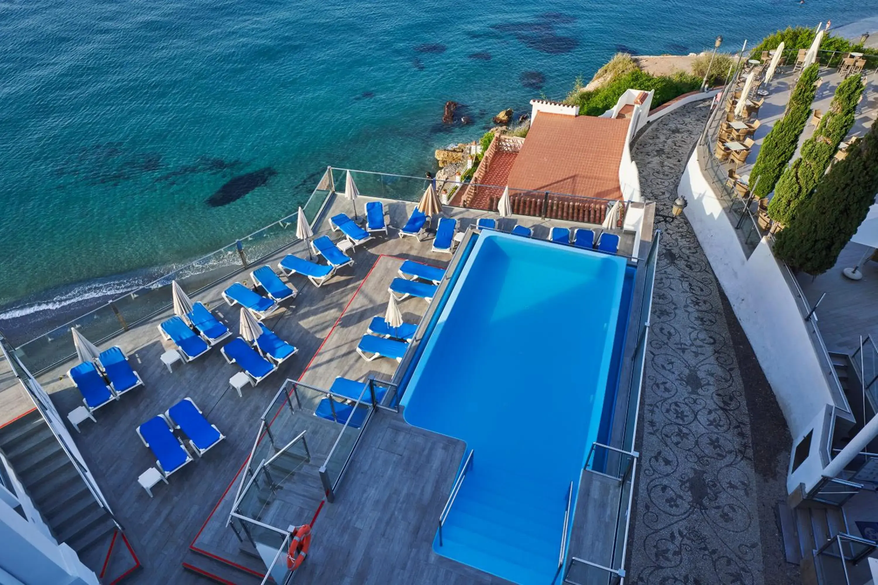 Swimming pool in Hotel Balcón de Europa Swimming pool in Hotel Balcón de Europa