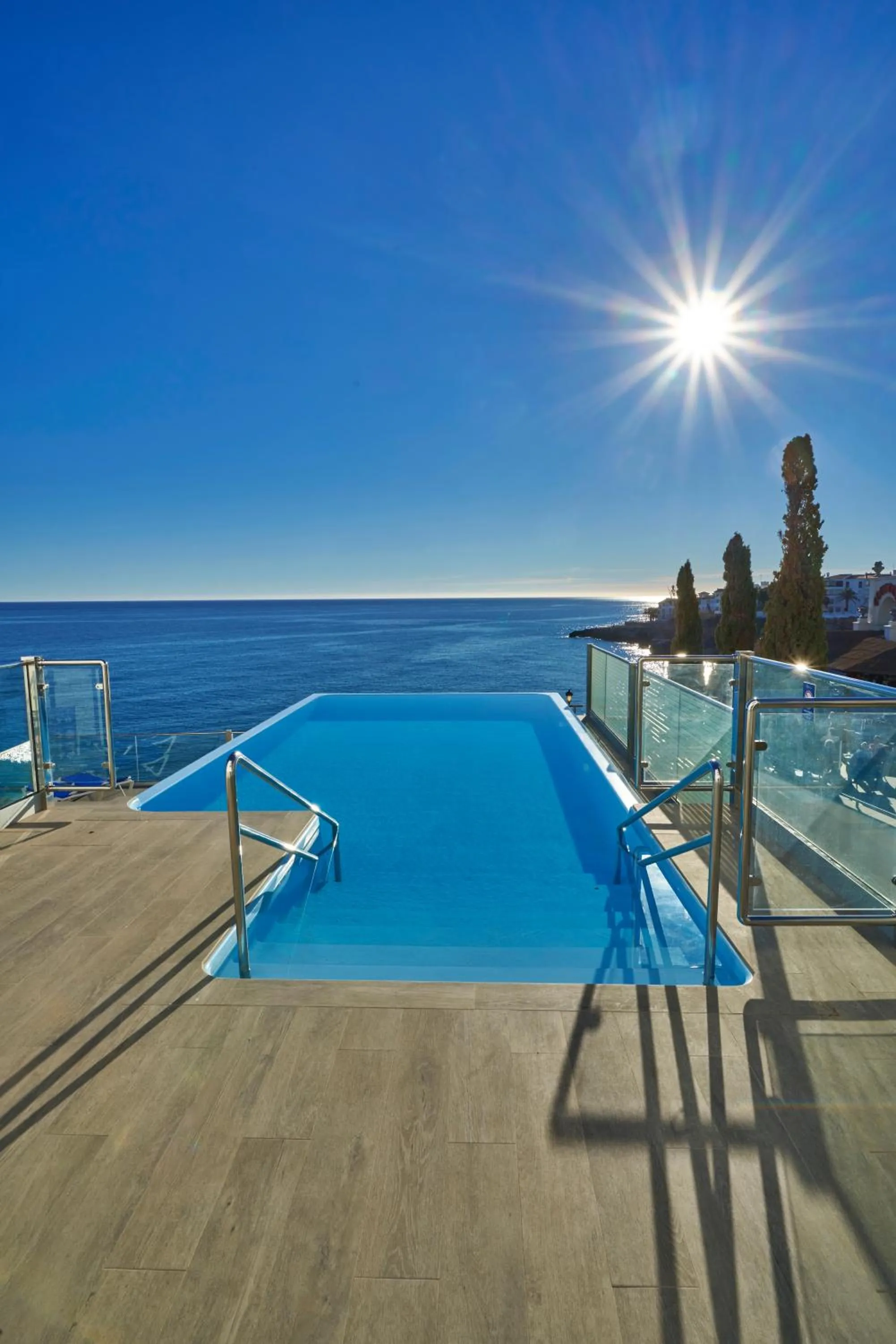 Swimming pool in Hotel Balcón de Europa