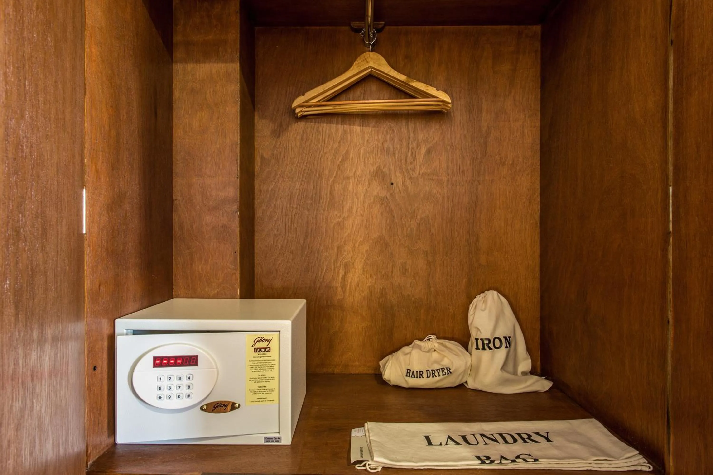 TV and multimedia in Traditional Comfort Boutique Hotel