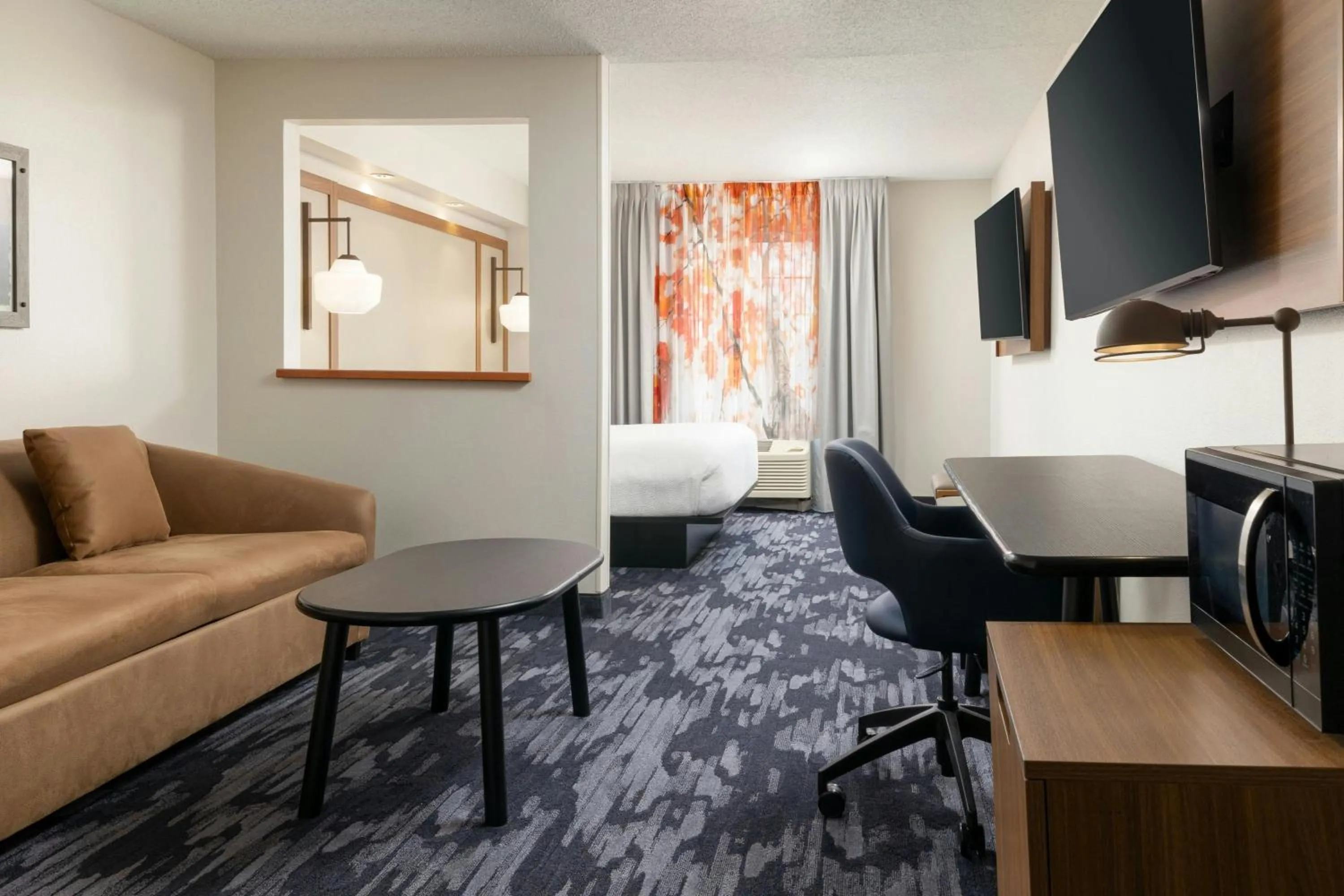 Photo of the whole room in Fairfield Inn and Suites by Marriott Cincinnati Eastgate