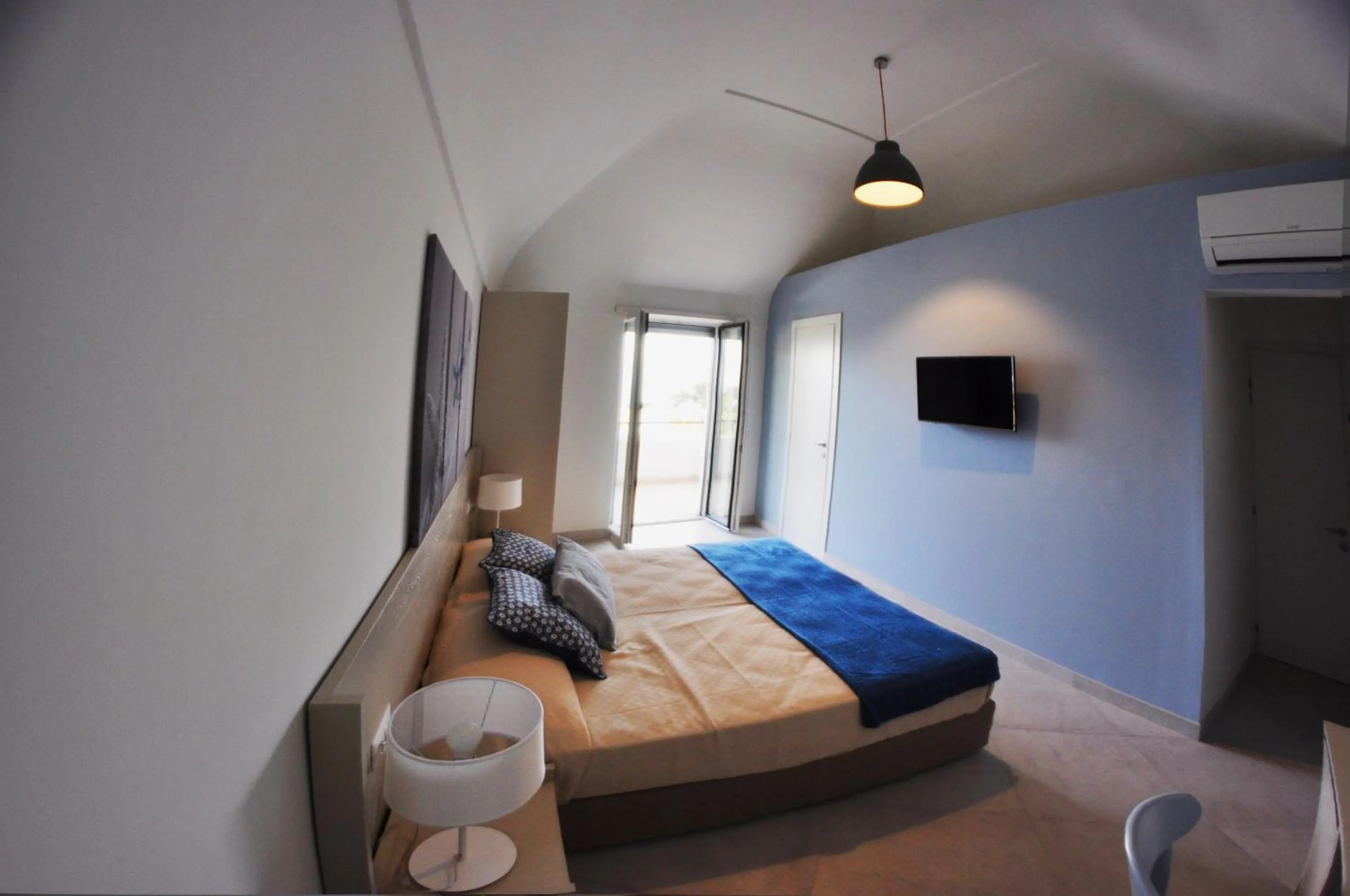 Photo of the whole room in Casa Costanza