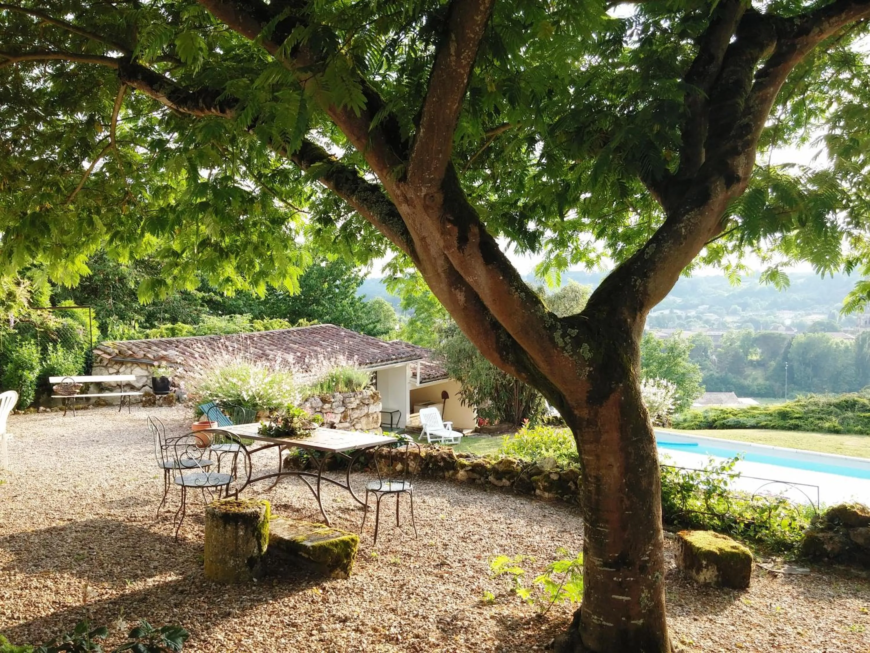 Patio in Les 4 Eléments St Emilion
