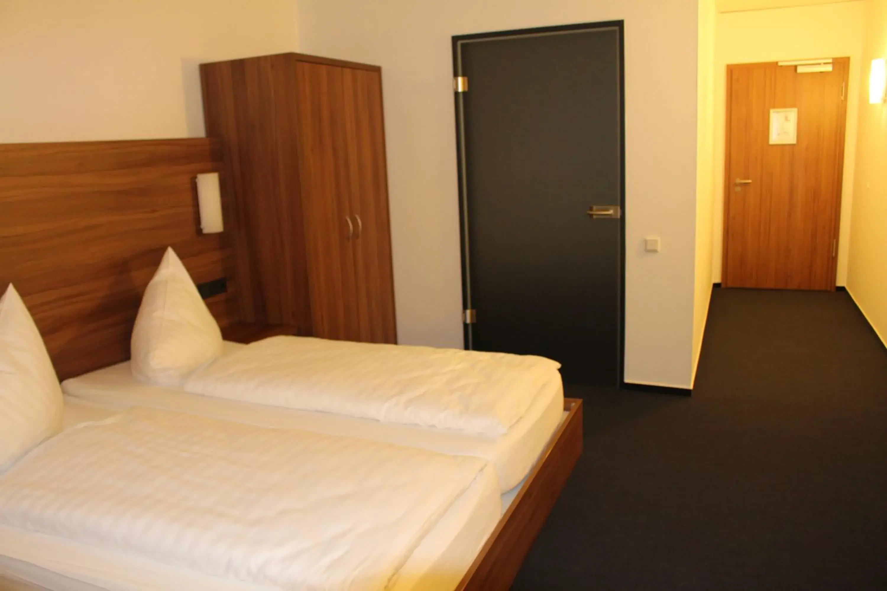 Photo of the whole room, Bed in Hotel garni Anger 5 Photo of the whole room, Bed in Hotel garni Anger 5