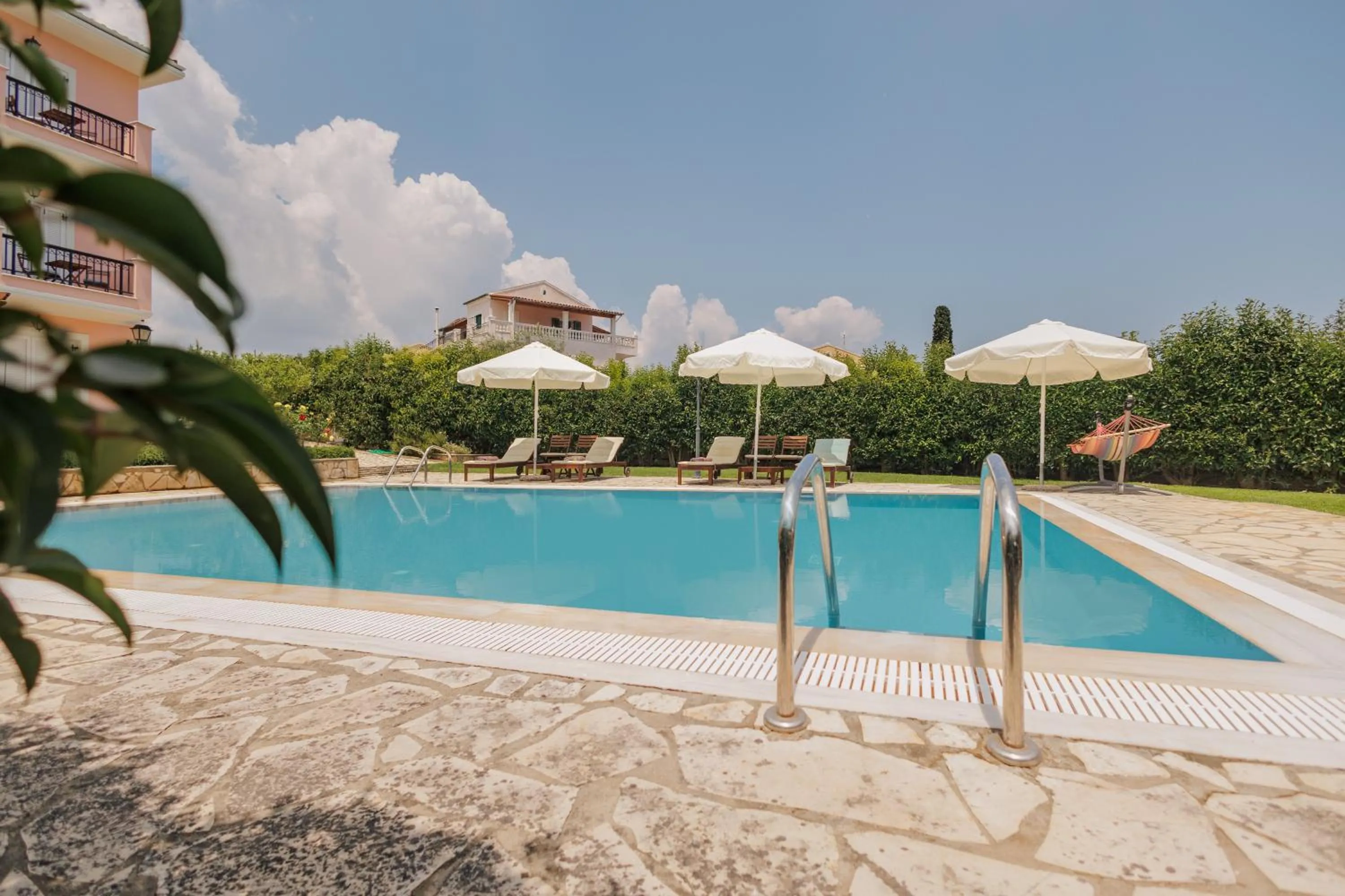 Day in CHA Nanakas Village Inn