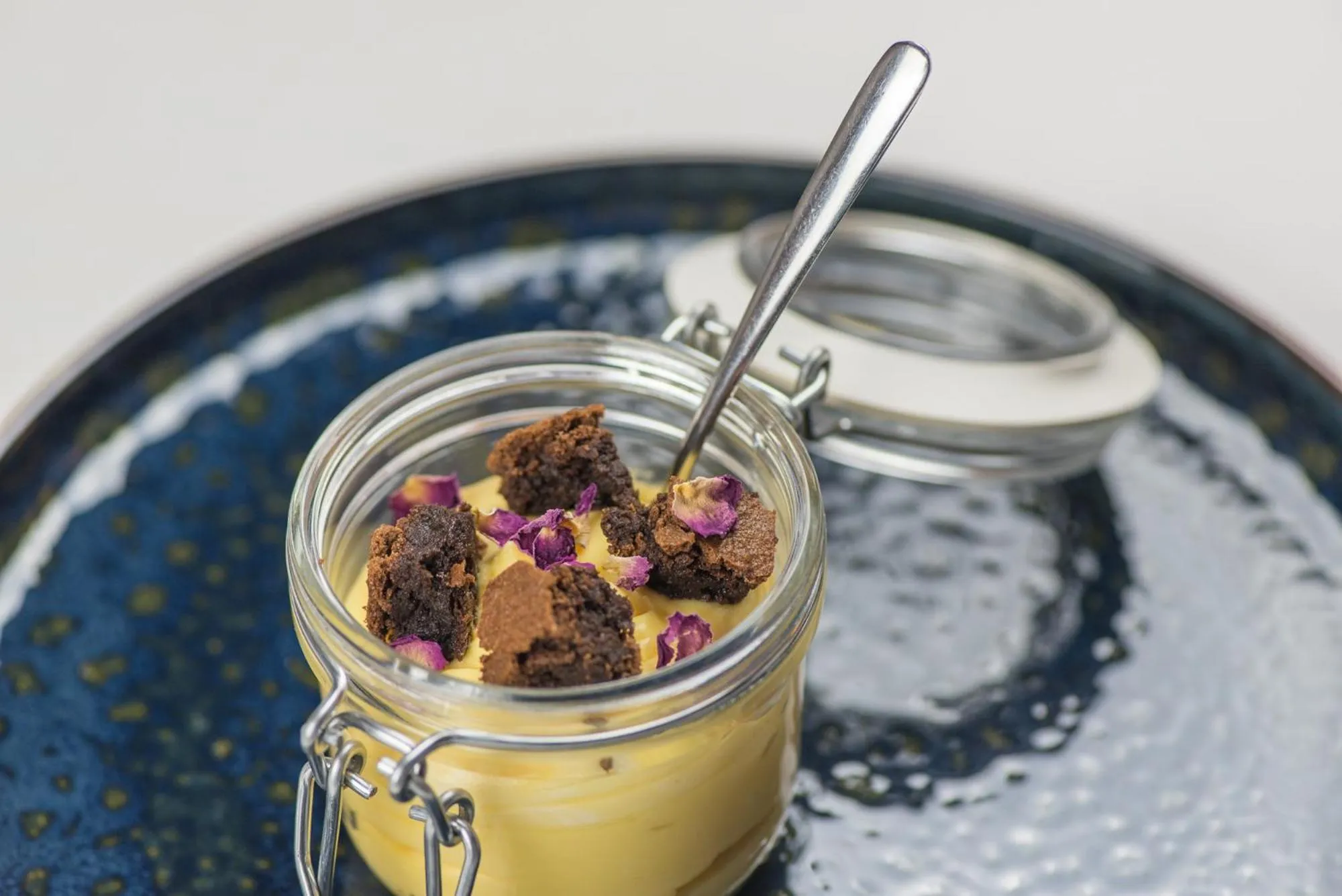 Restaurant/places to eat in Hotel Signal