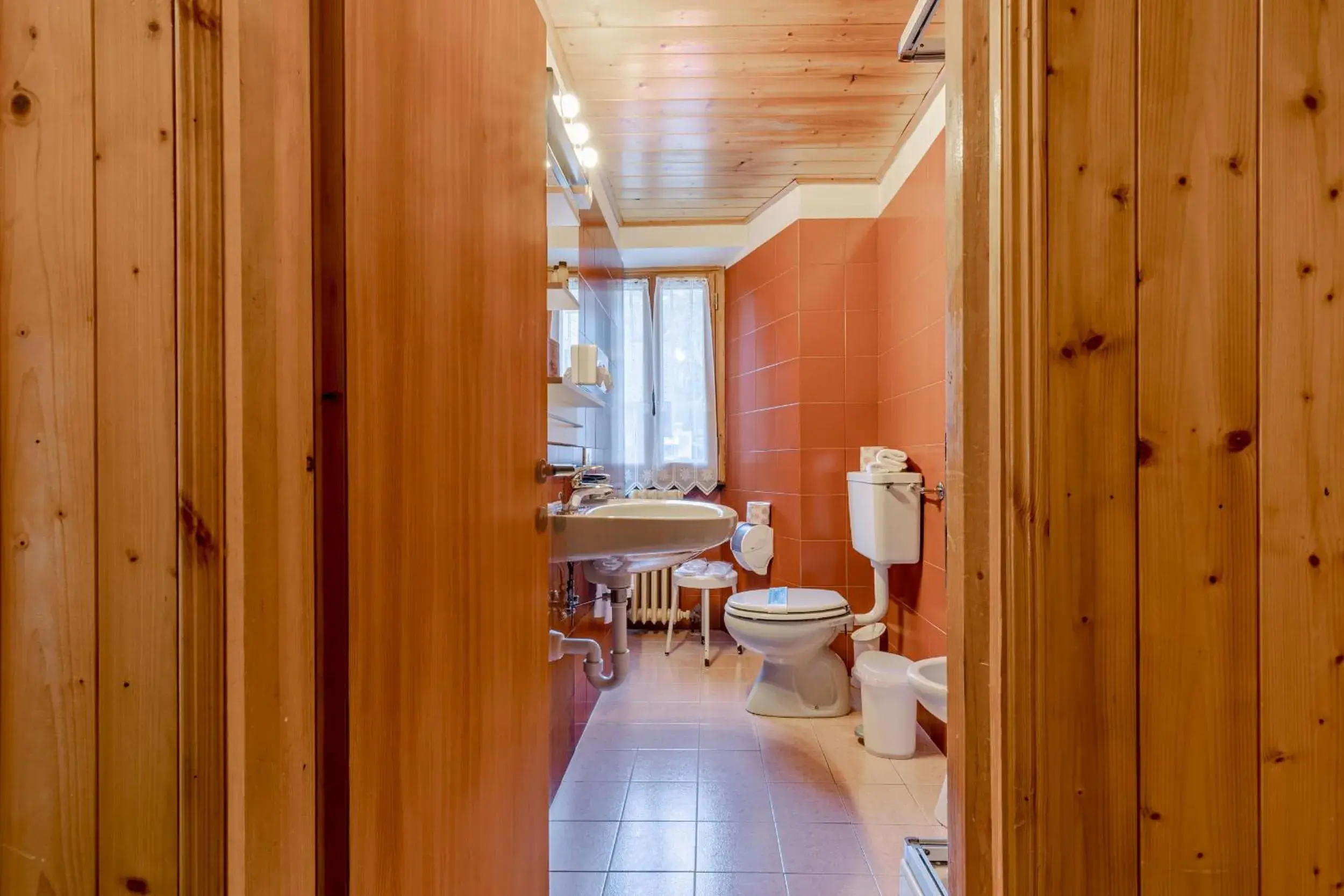 Quadruple Room with Mountain View in Hotel Signal Quadruple Room with Mountain View in Hotel Signal