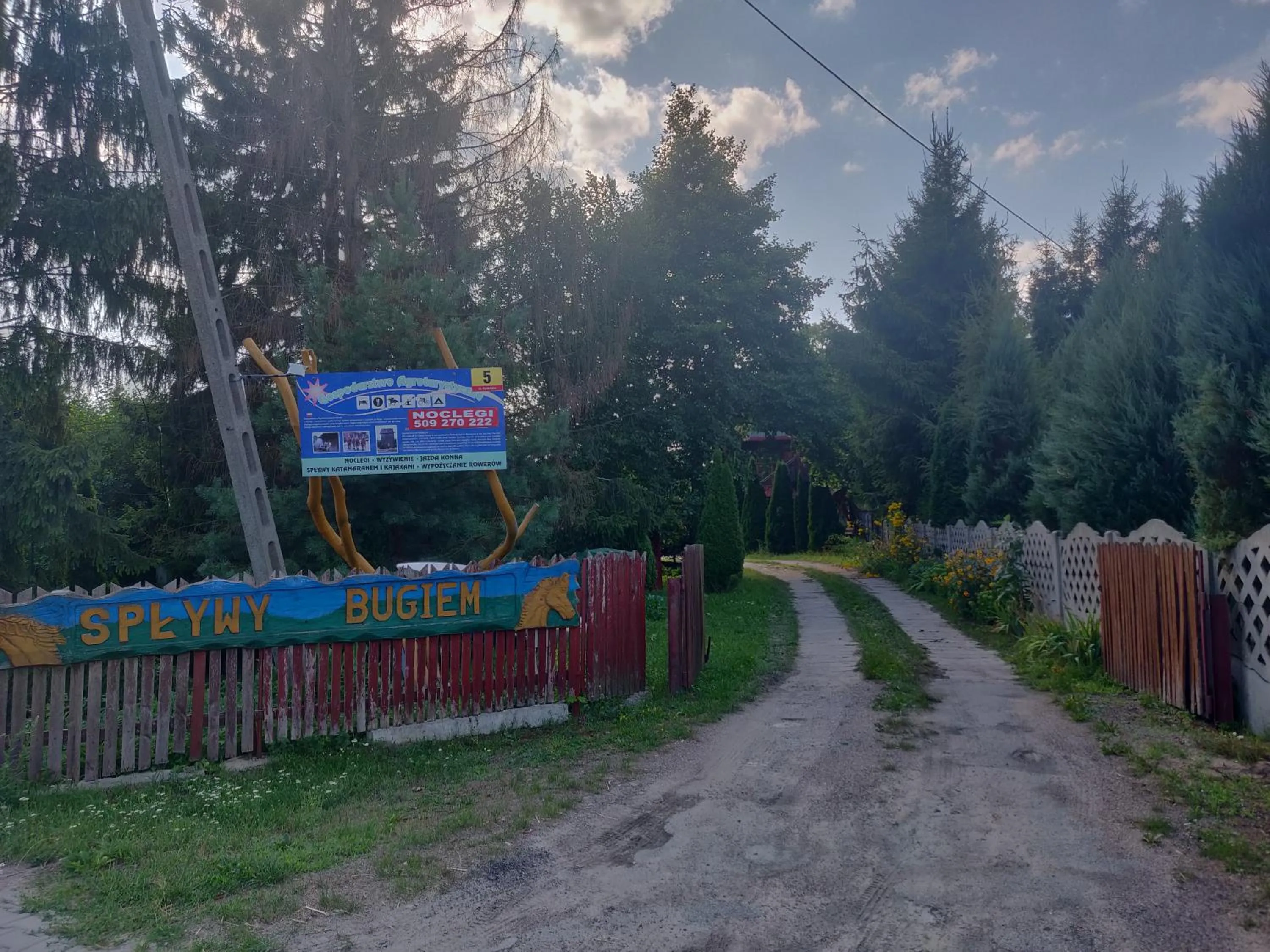 Facade/entrance in NOCLEGI-SPŁYWY BUGIEM