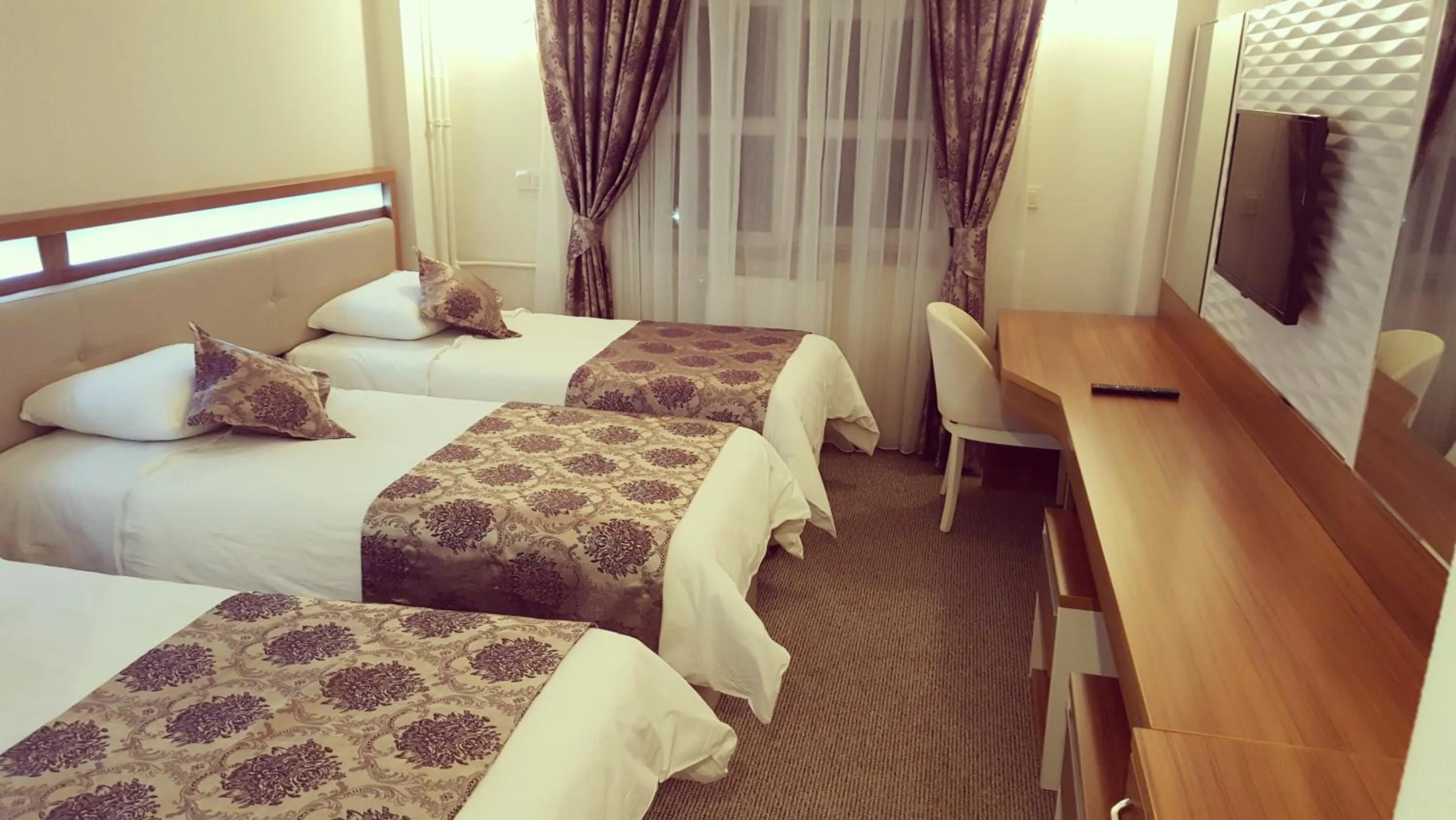 Photo of the whole room in Sivas Sultanşehir Uygulama Oteli