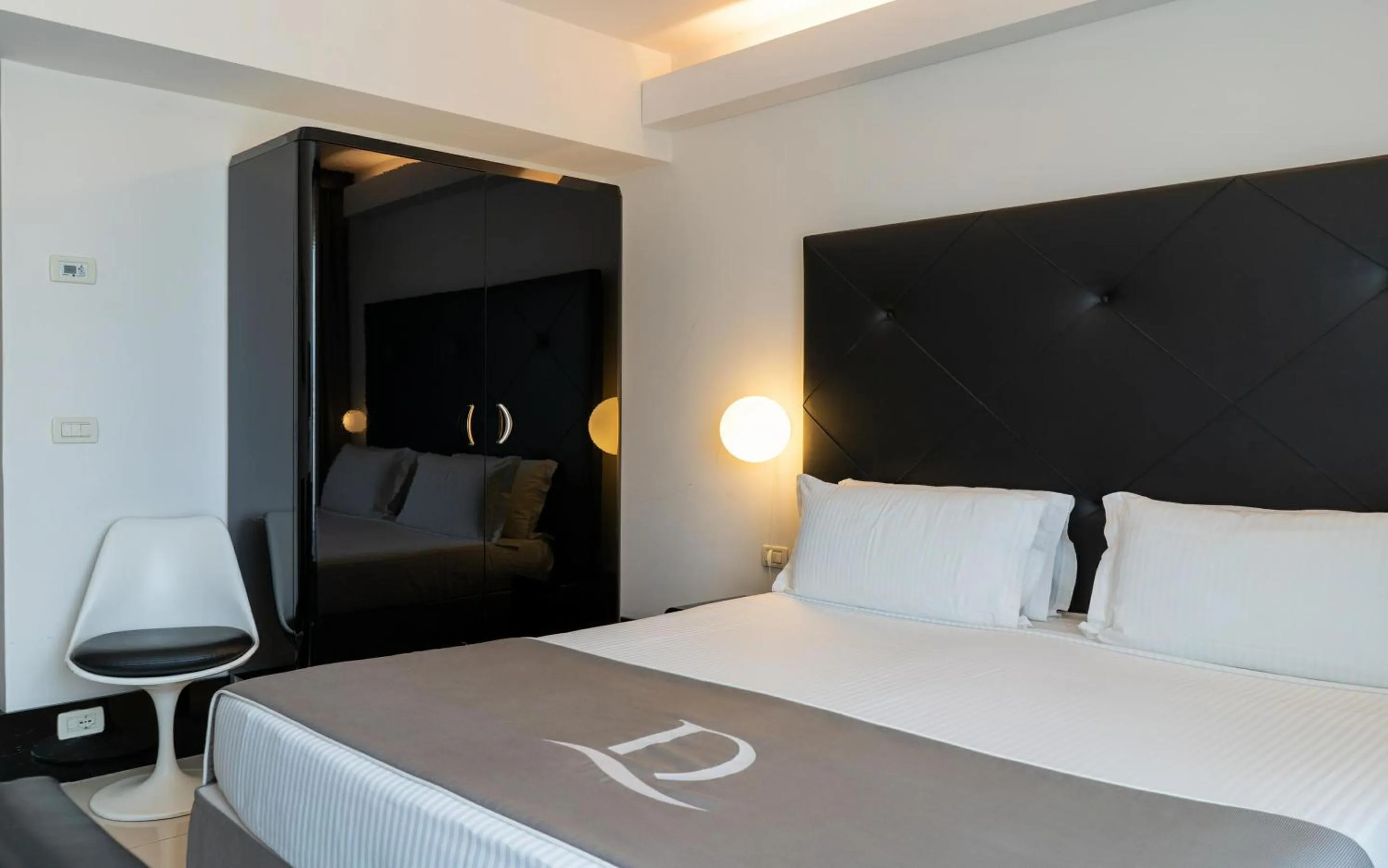 Bedroom, Bed in Domina Zagarella Sicily