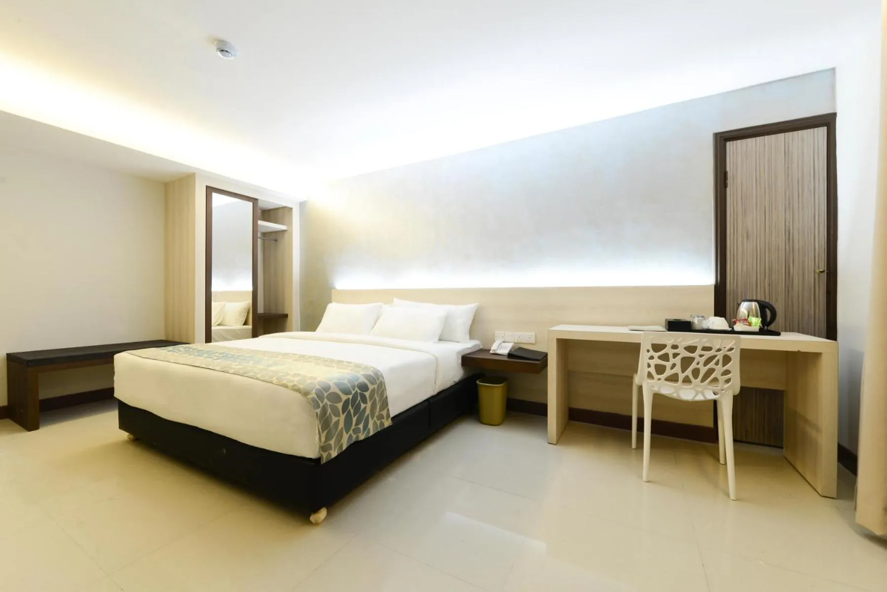 Bed in Samudra Hotel Kuching