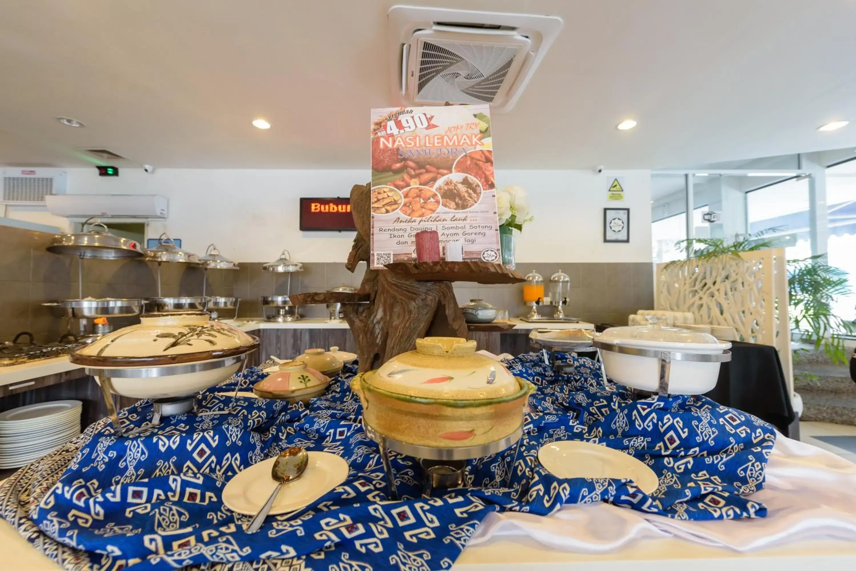 Restaurant/places to eat in Samudra Hotel Kuching Restaurant/places to eat in Samudra Hotel Kuching