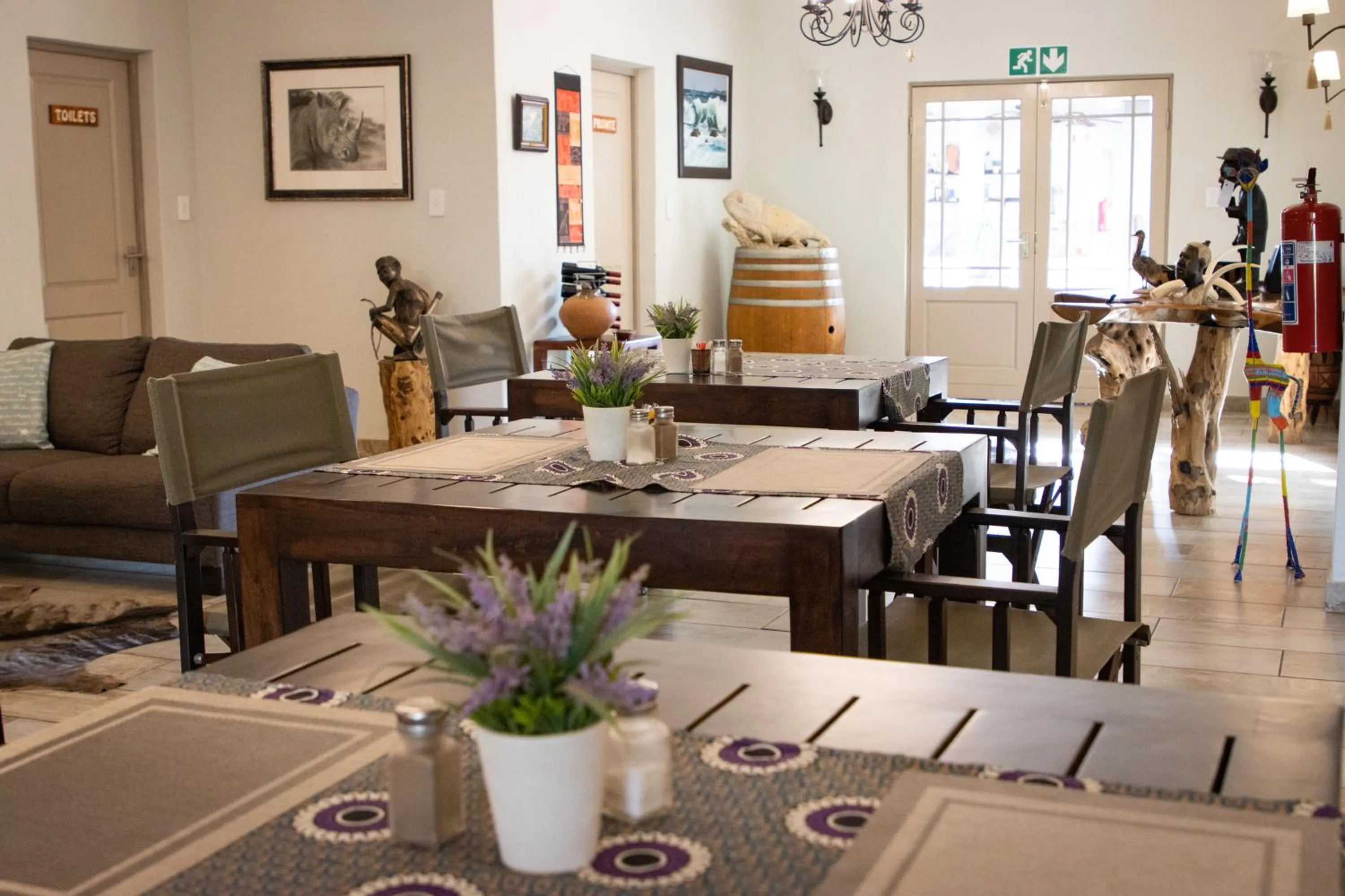 Restaurant/places to eat in The Belgium Inn