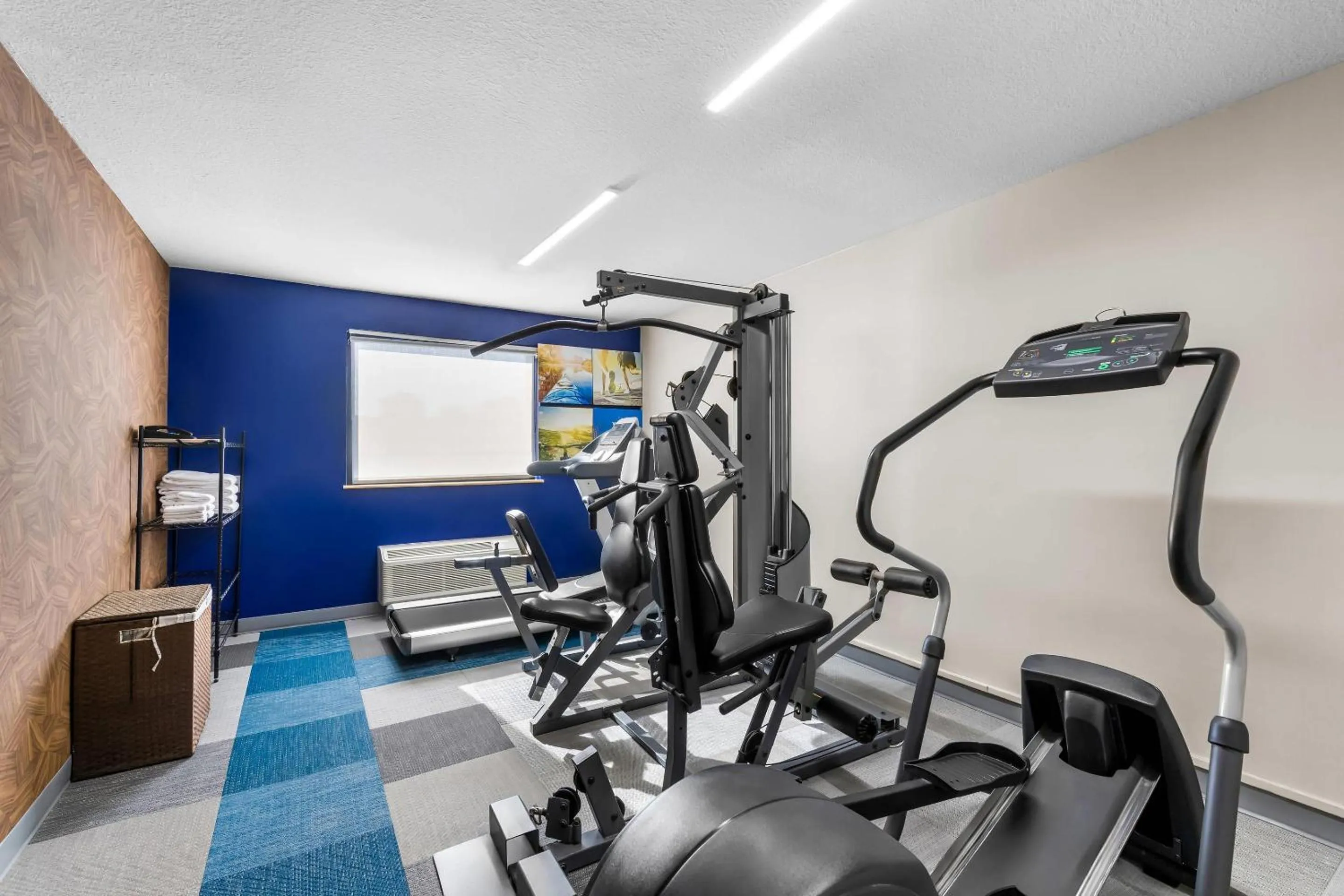 Fitness centre/facilities in Comfort Inn Nashville West