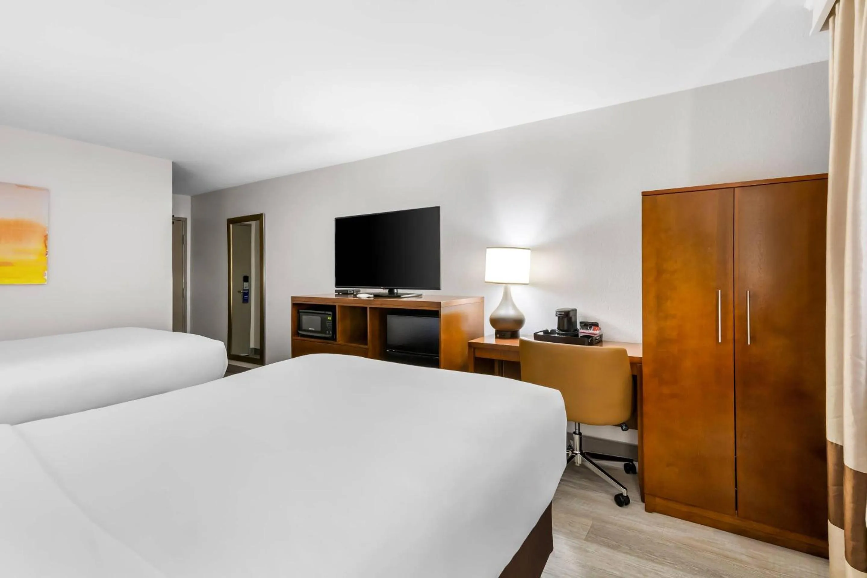 Bedroom, Bed in Comfort Inn Nashville West