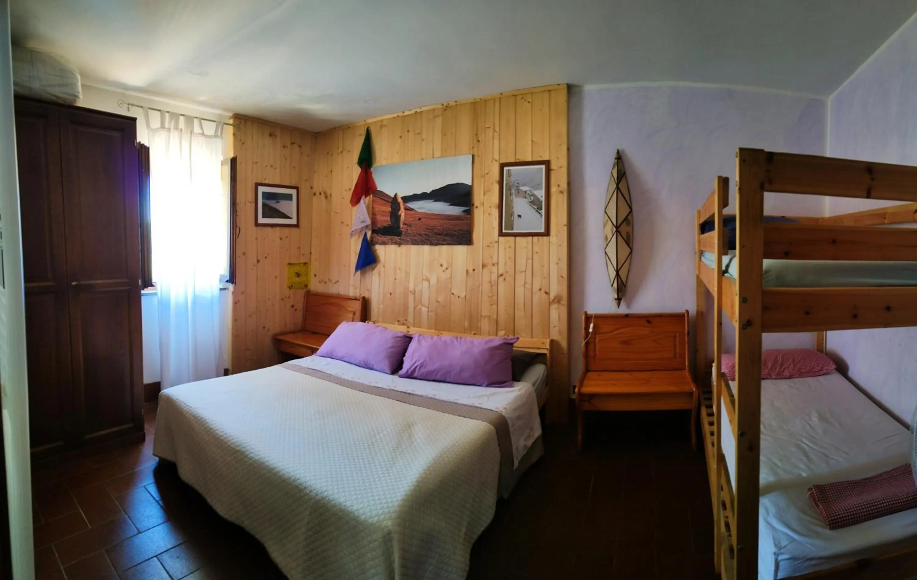Photo of the whole room, Bed in B&B Bivacco Frasassi climbing & trail running house
