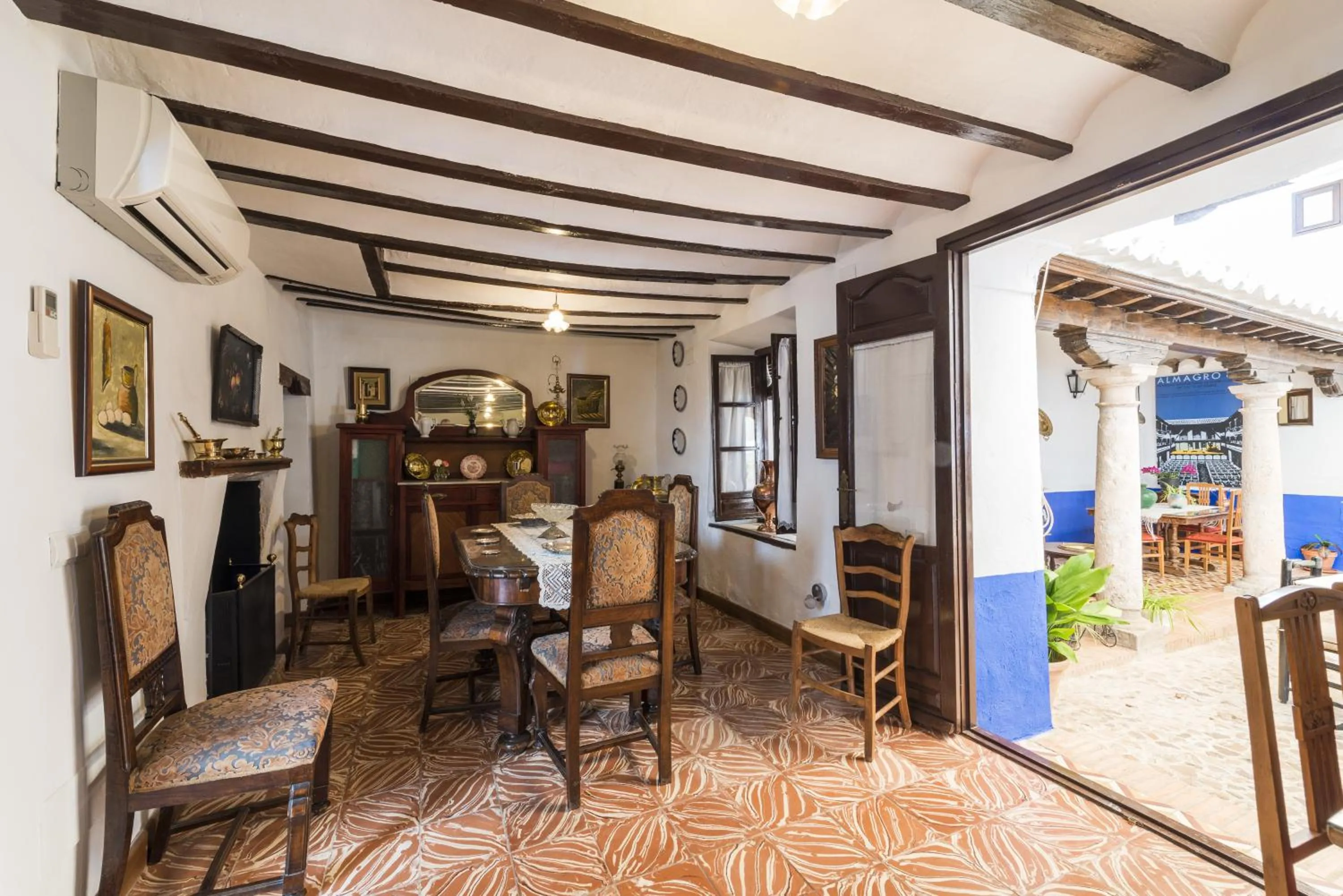 Patio in Hotel Rural Tia Pilar
