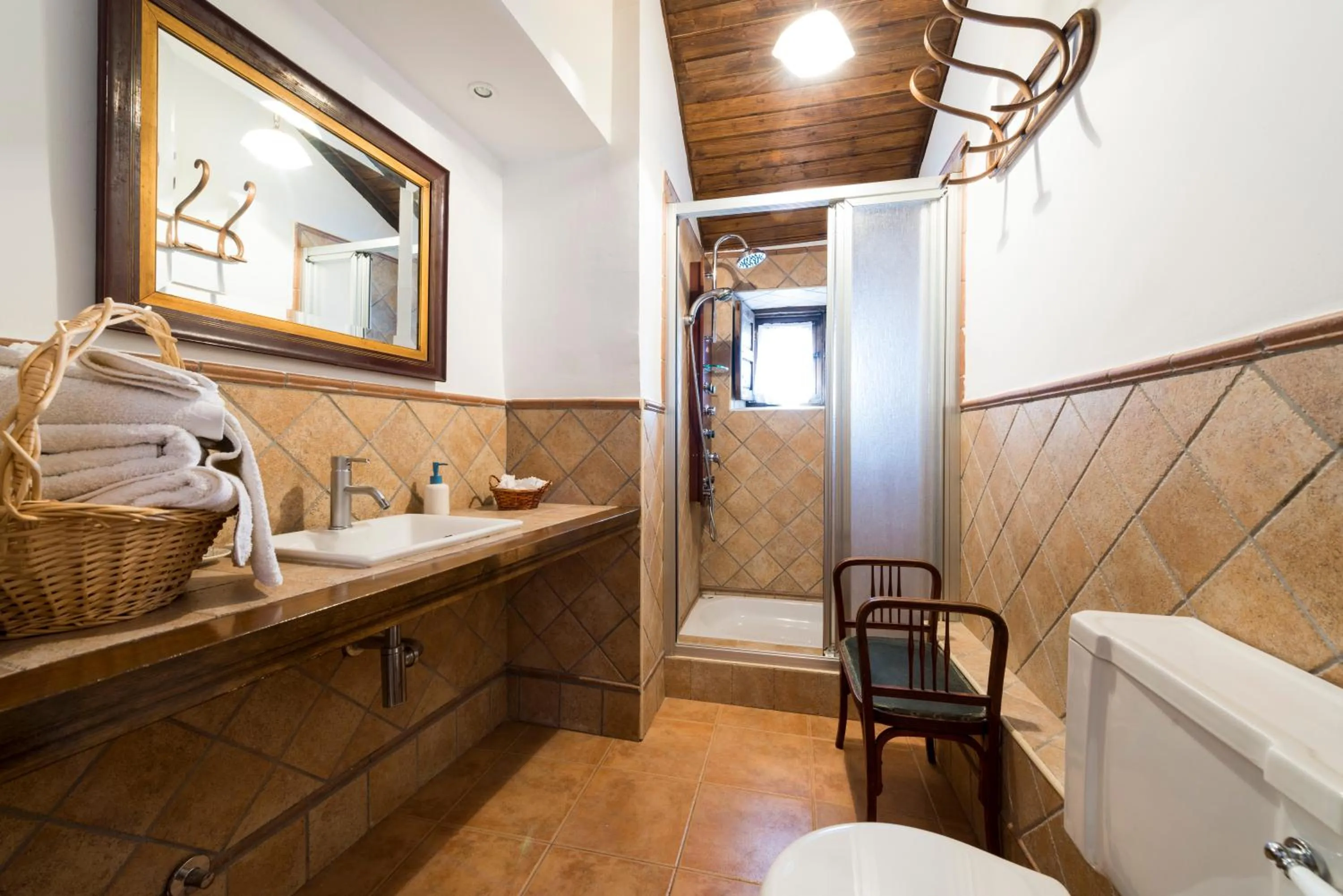 Bathroom in Hotel Rural Tia Pilar