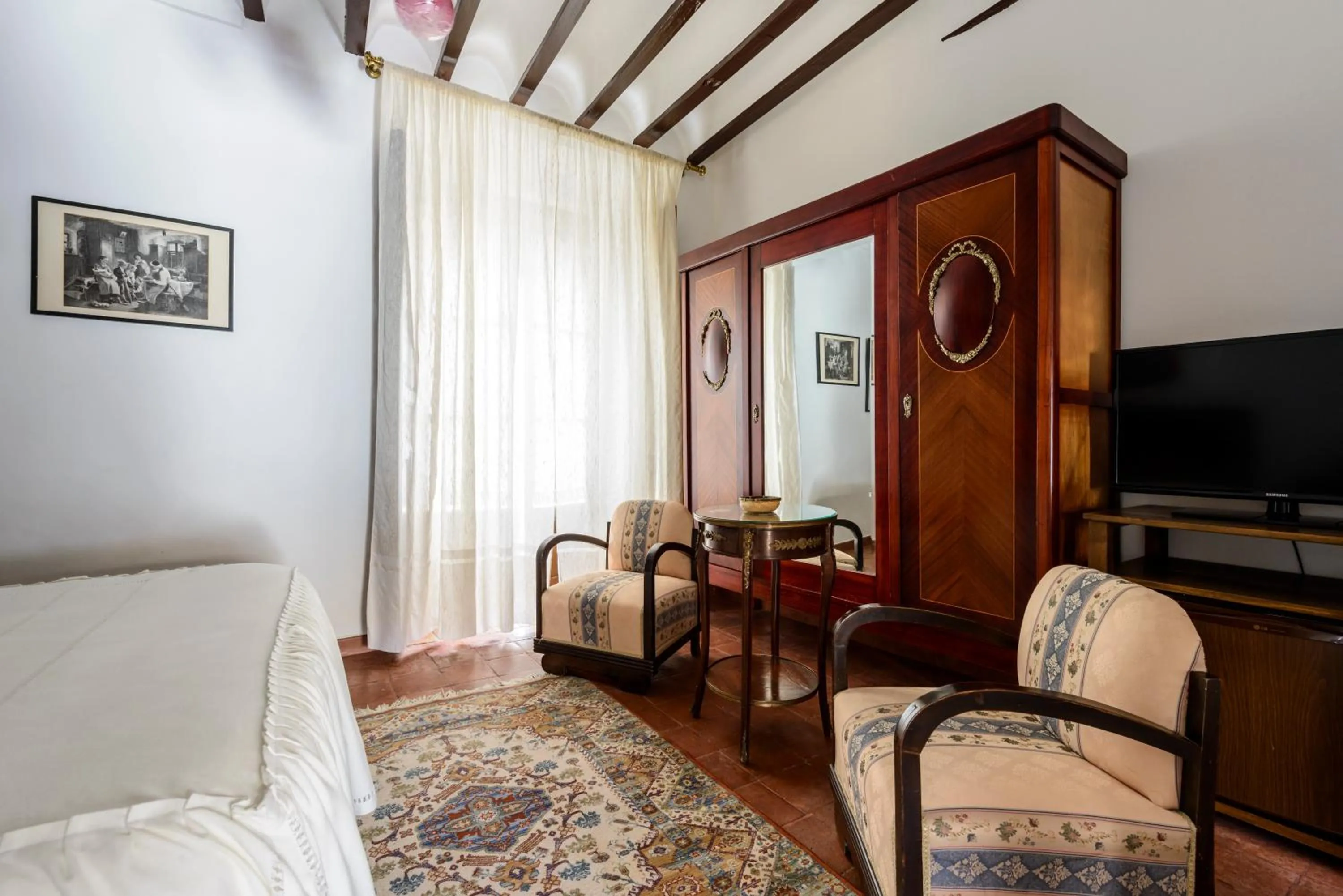 Photo of the whole room in Hotel Rural Tia Pilar