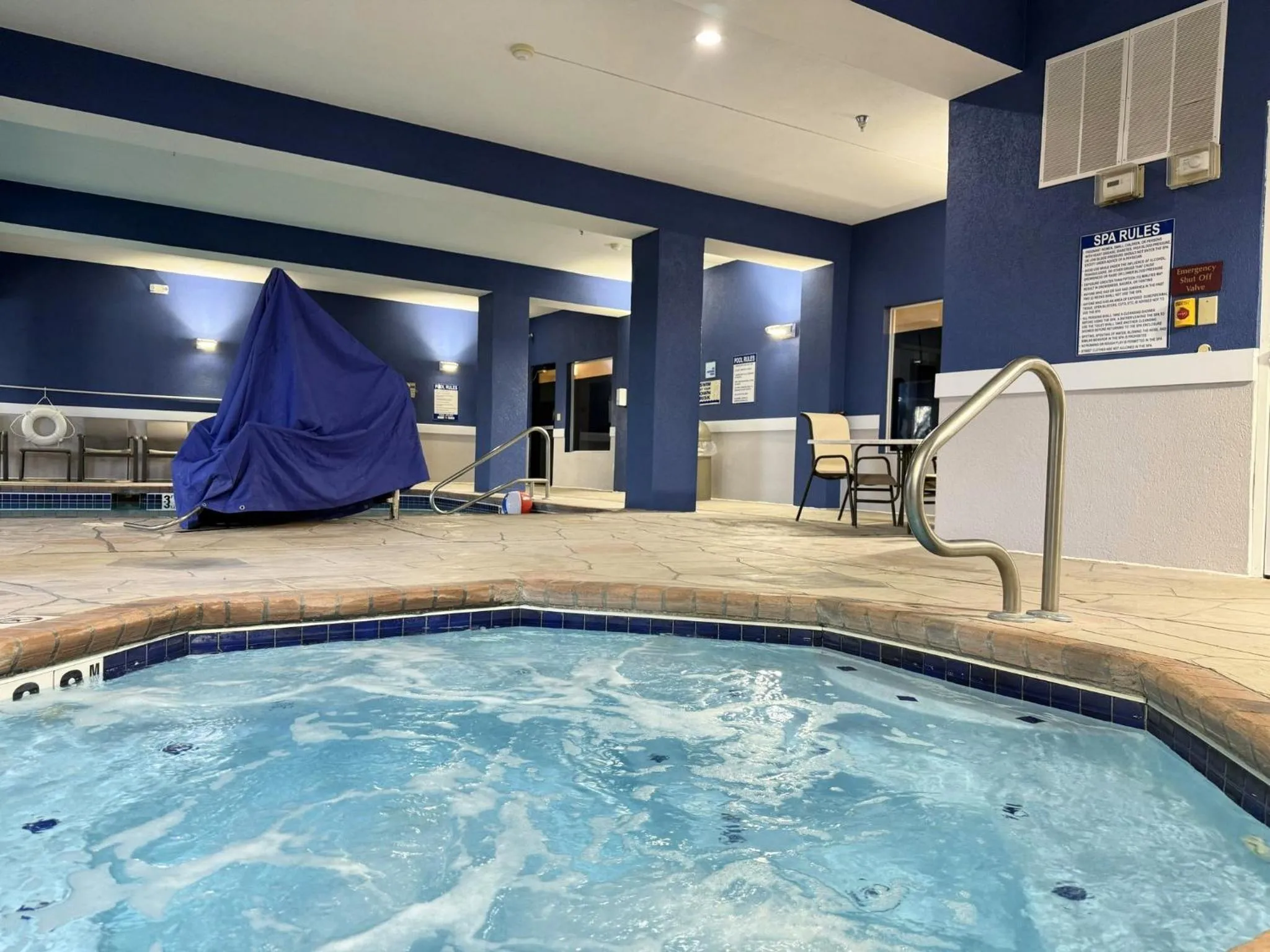 Swimming pool in Holiday Inn Express Boonville by IHG
