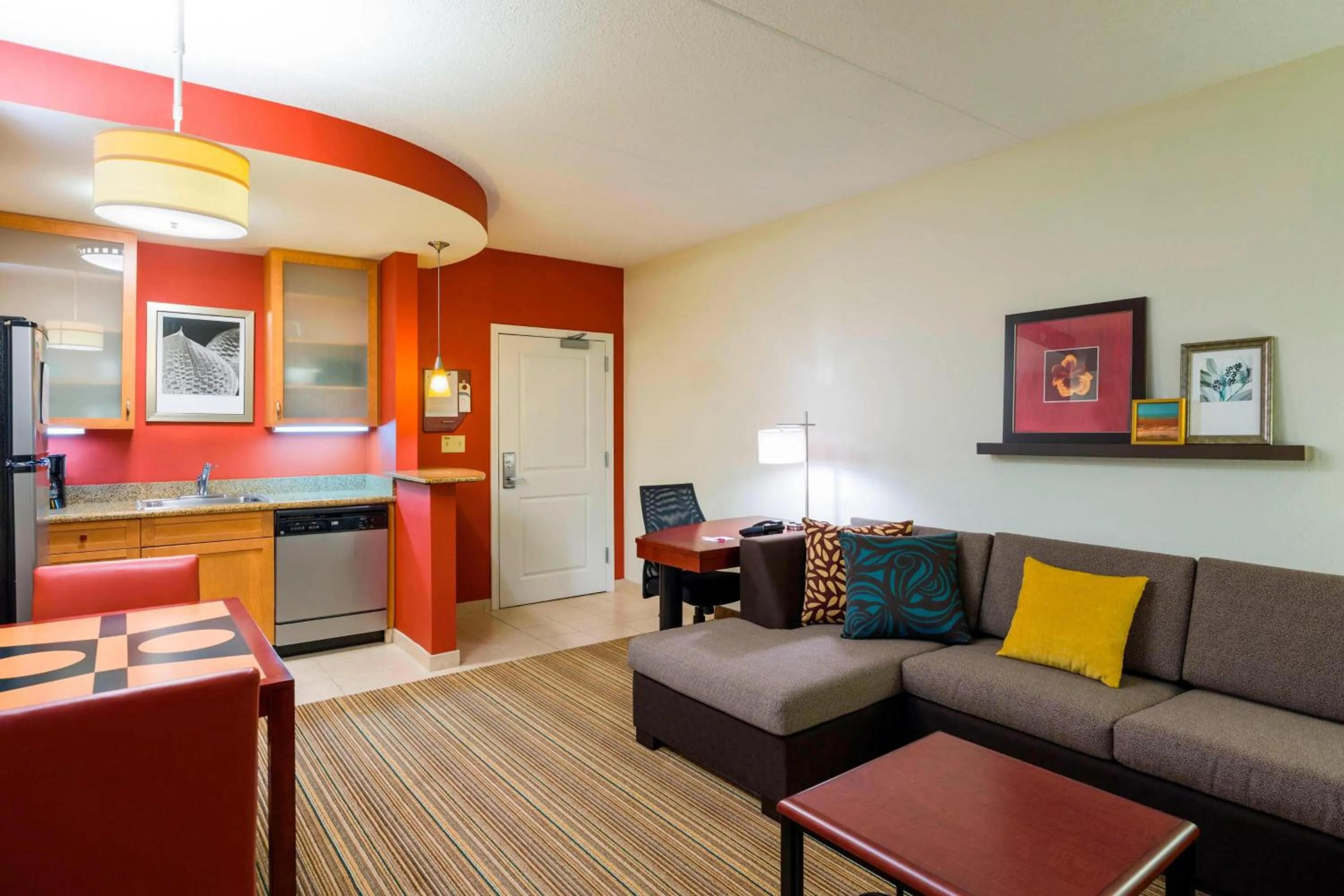 Photo of the whole room in Residence Inn by Marriott Philadelphia Langhorne