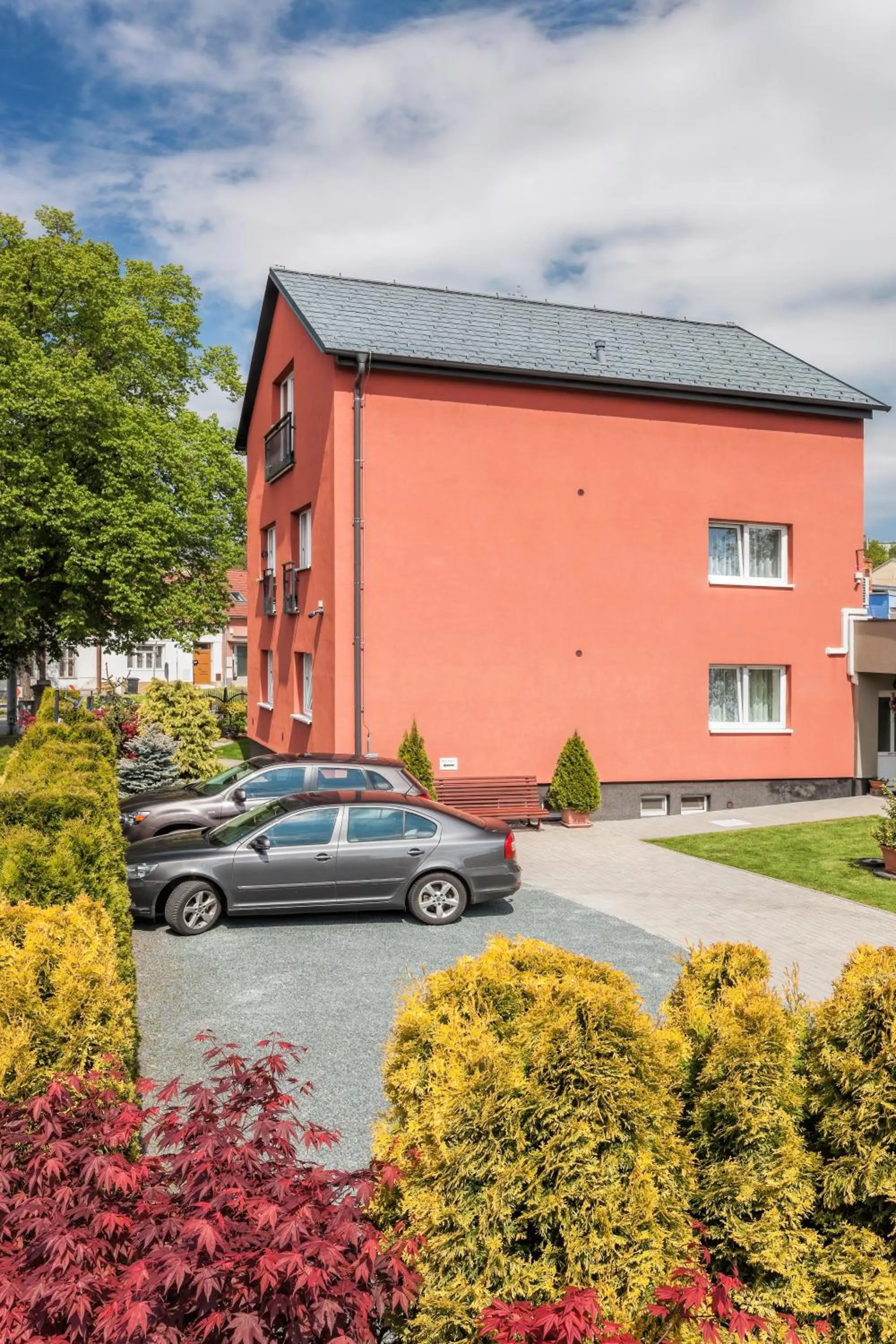 Parking in Elendris - Ubytování u kostela