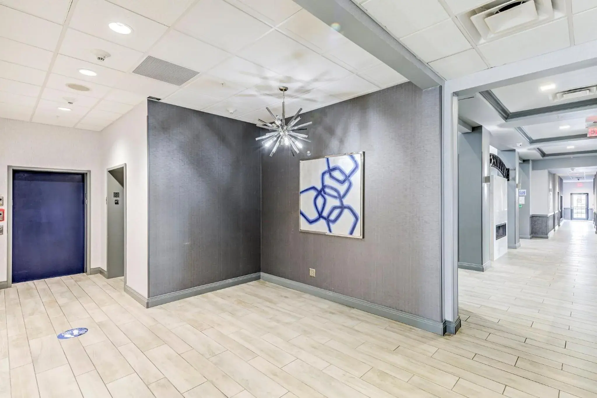 Property building in Holiday Inn Express Hotel & Suites Ohio State University- OSU Medical Center by IHG Property building in Holiday Inn Express Hotel & Suites Ohio State University- OSU Medical Center by IHG