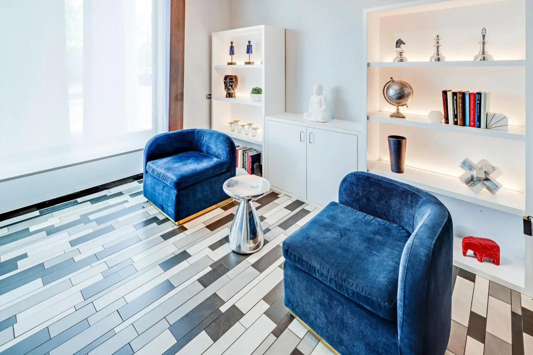 Property building in Holiday Inn Express Hotel & Suites Ohio State University- OSU Medical Center by IHG Property building in Holiday Inn Express Hotel & Suites Ohio State University- OSU Medical Center by IHG