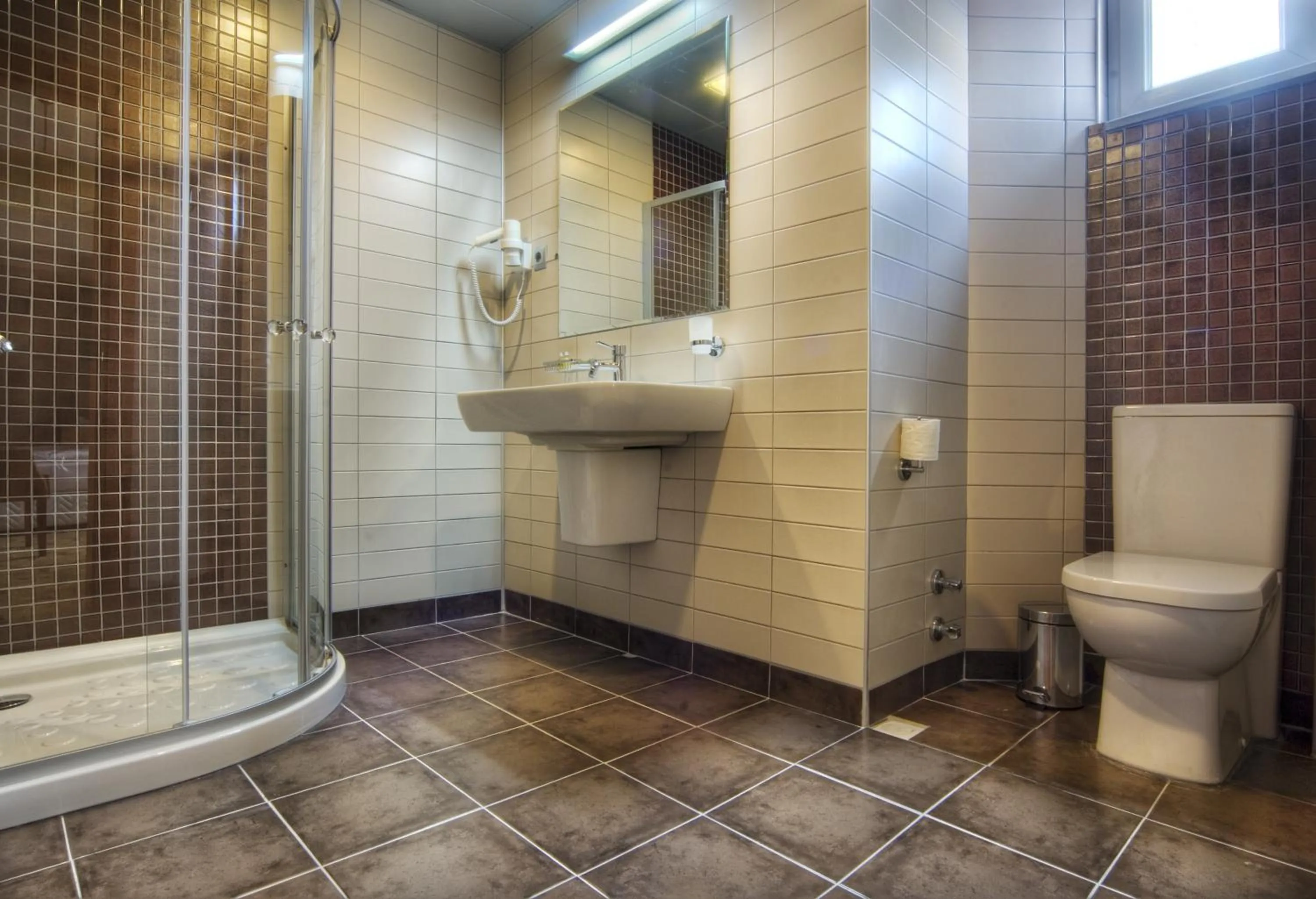 Shower in Cerkezkoy Business Hotel