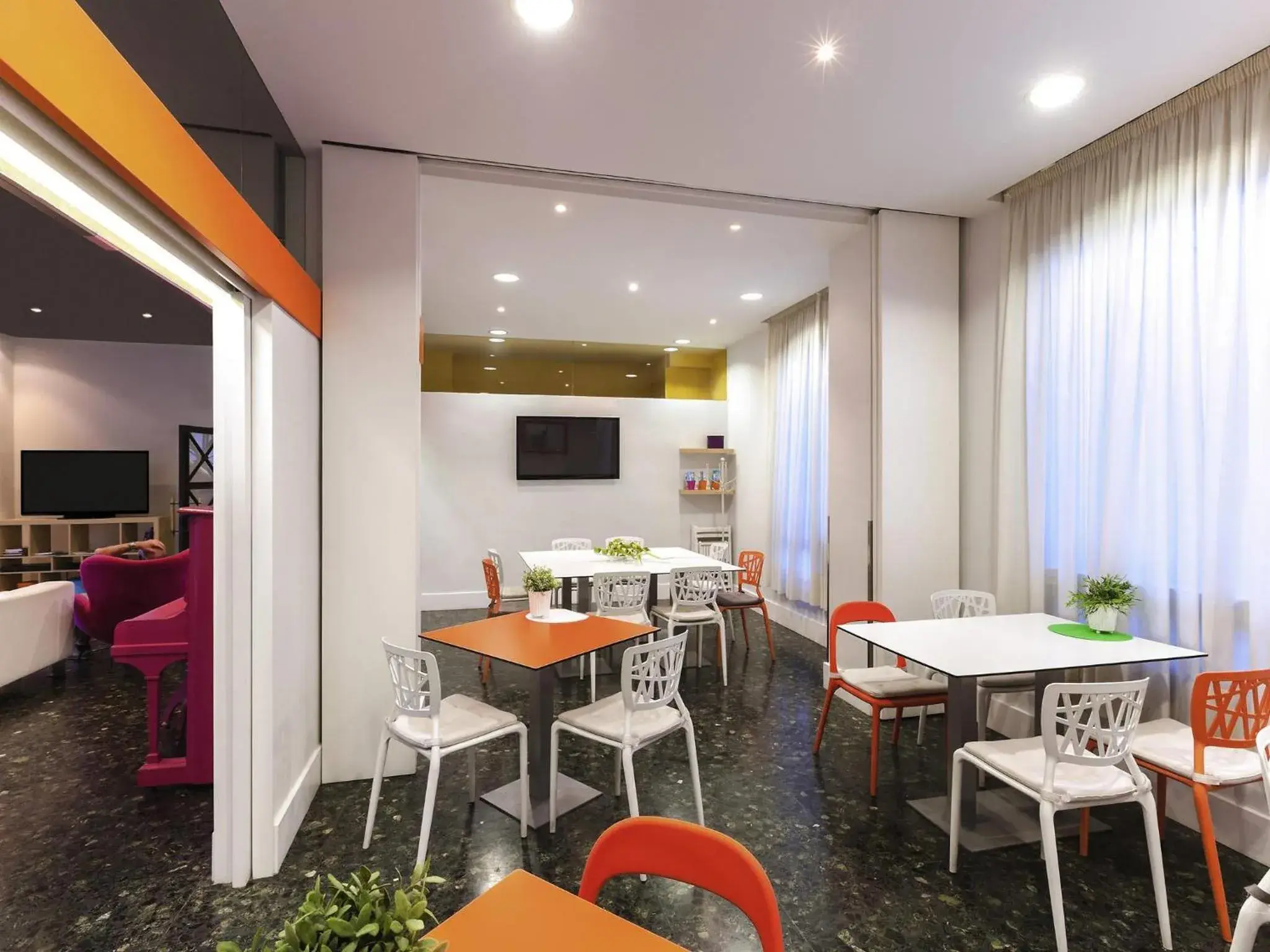 Restaurant/places to eat in Hotel Ibis Styles La Rioja Arnedo Restaurant/places to eat in Hotel Ibis Styles La Rioja Arnedo